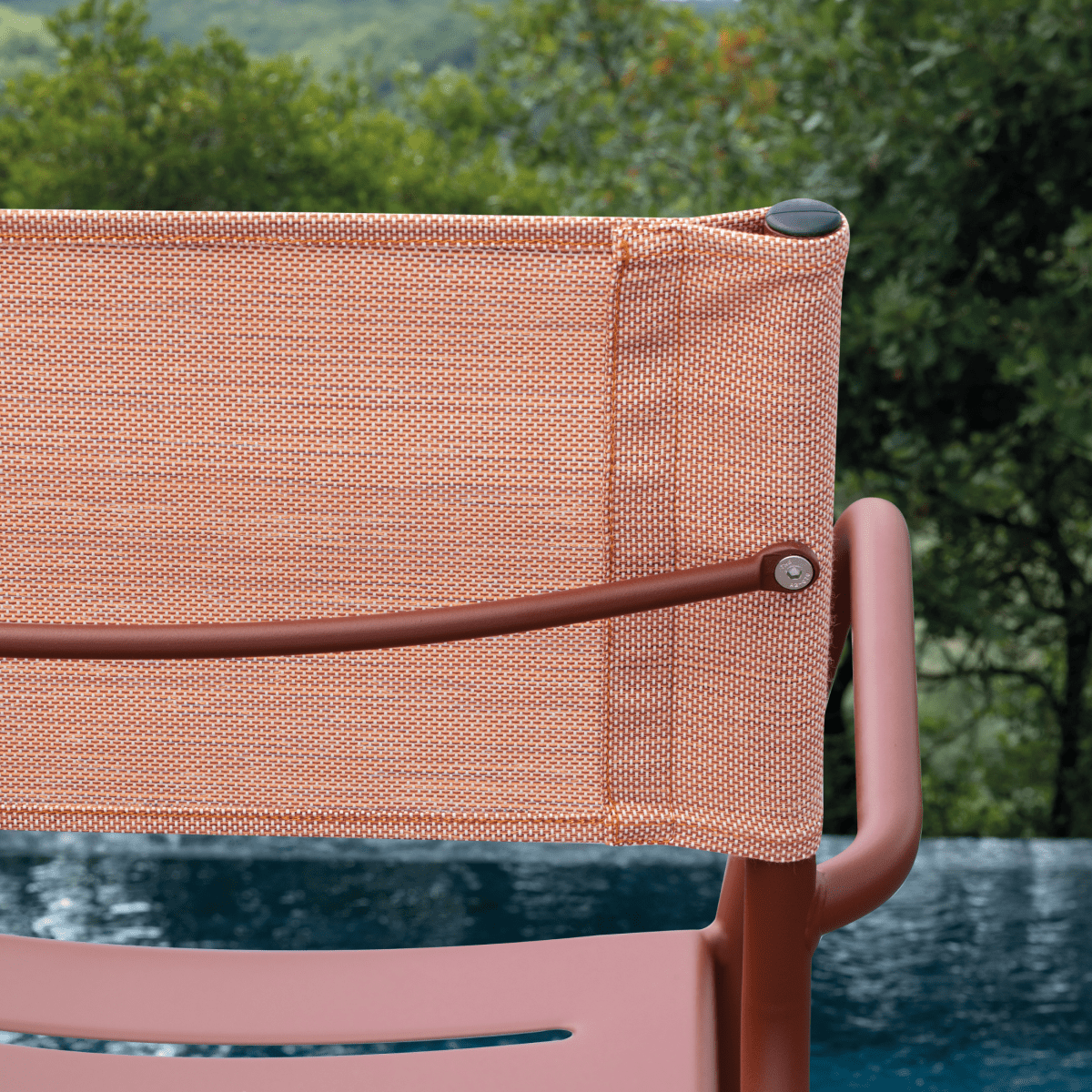 Set di sedie in metallo e schienale in telo "Vera" da giardino impilabili cm 56x50 86h - MondoViro