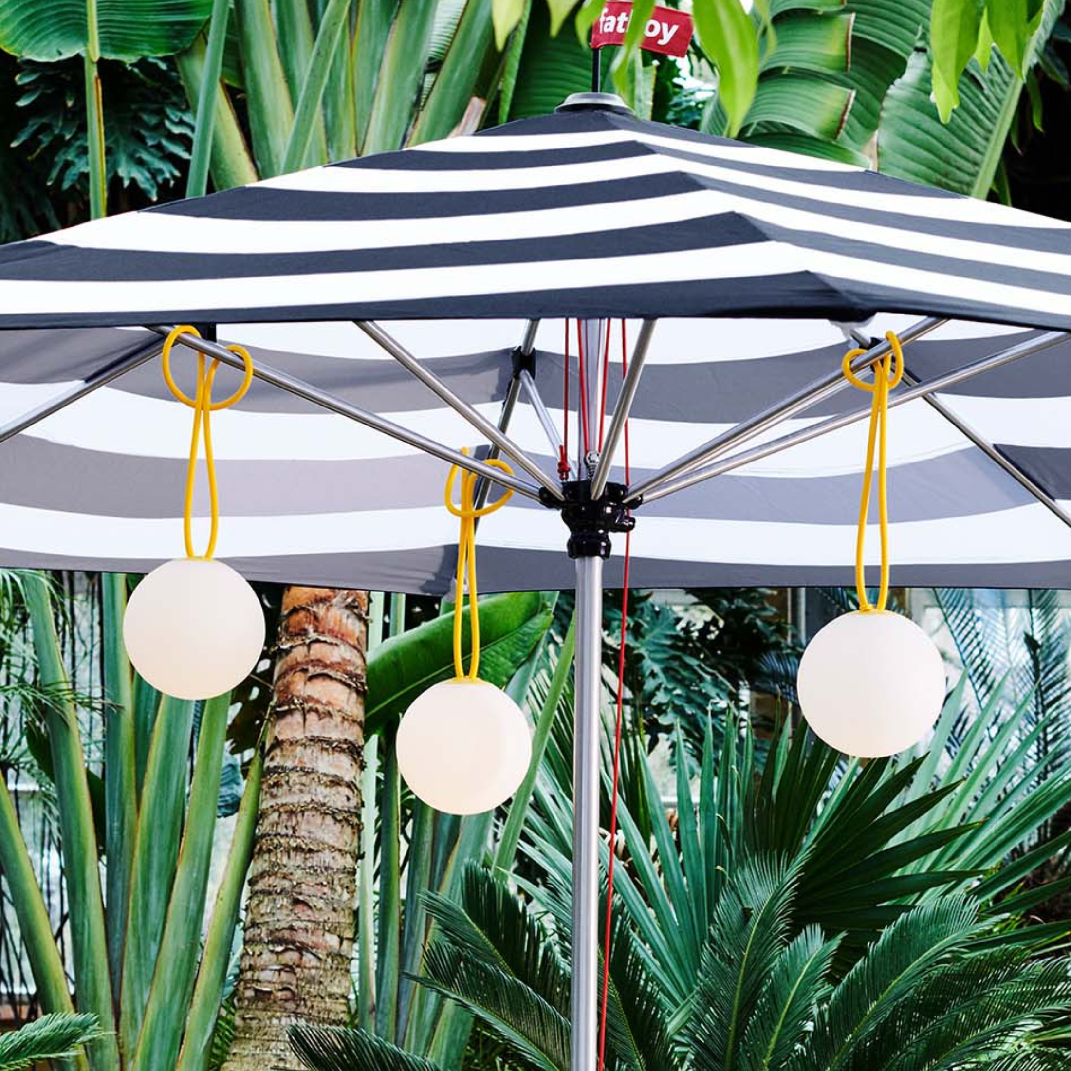 Set di 2 lampade led sospese a batteria "Bolleke" in HDPE con gancio in gomma cm 20x20