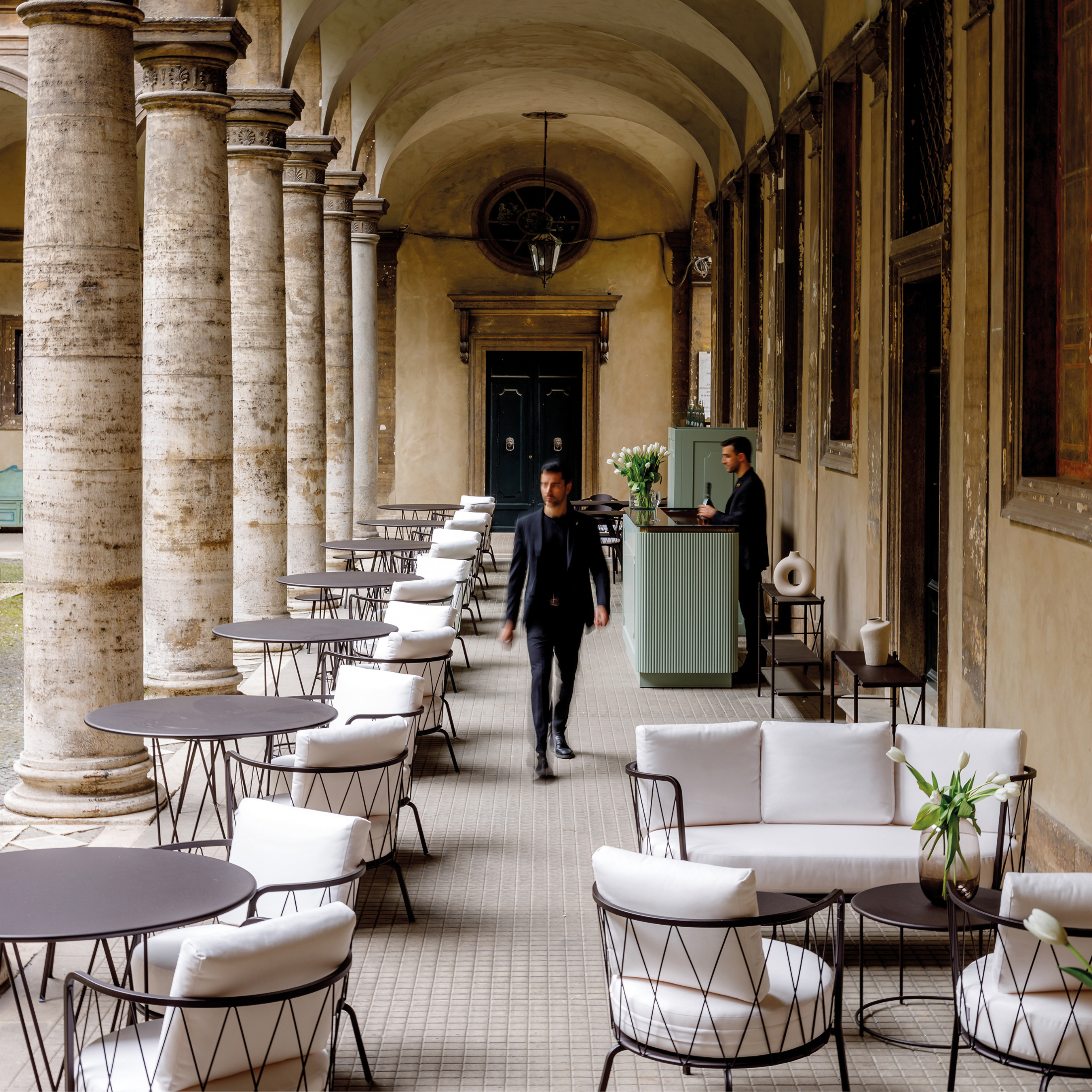 Tavolo smontabile tondo "Daisy6" da giardino in metallo zincato con piedistallo