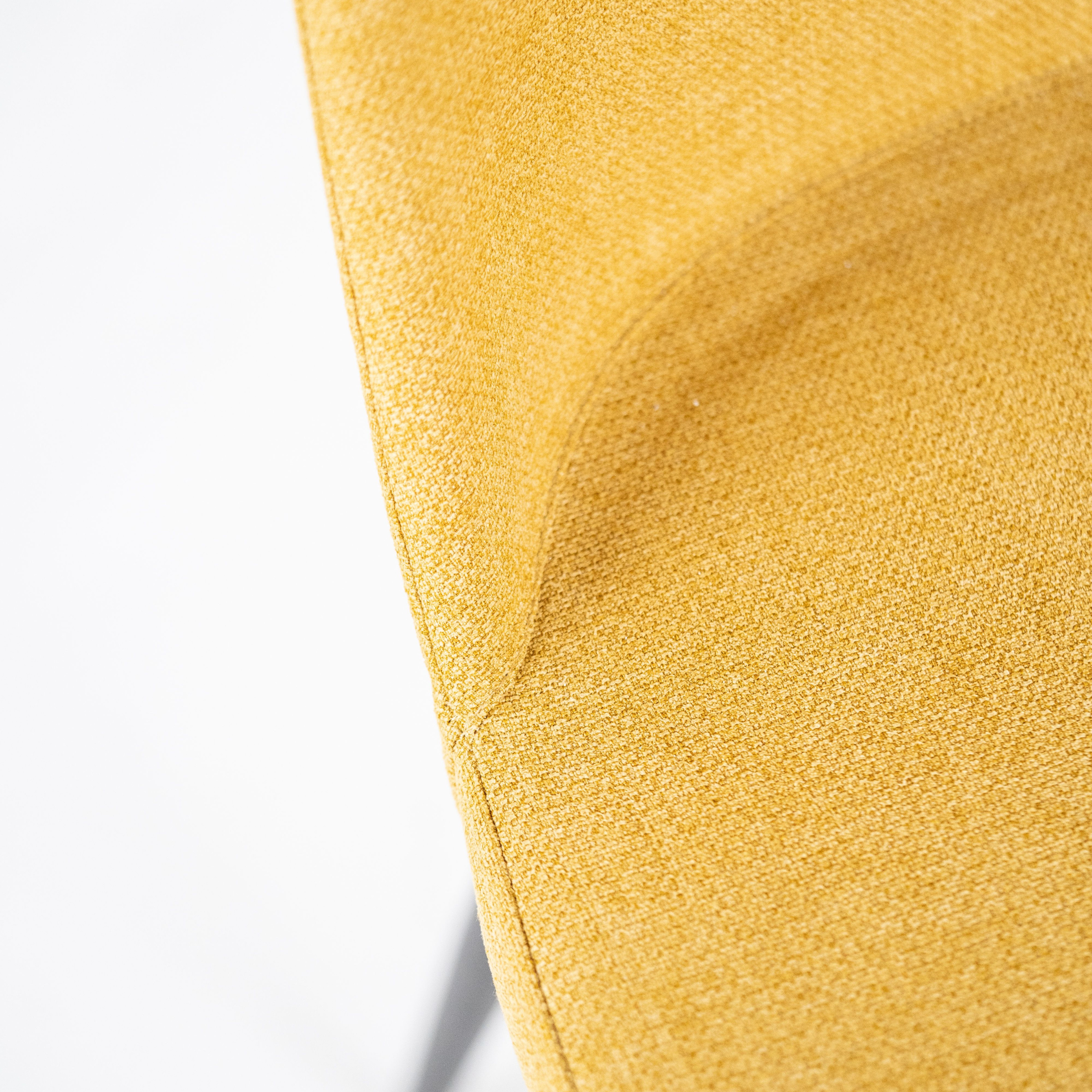 Set di sedie moderne in tessuto "Giglio" con gambe in metallo verniciato cm 46x55 85h