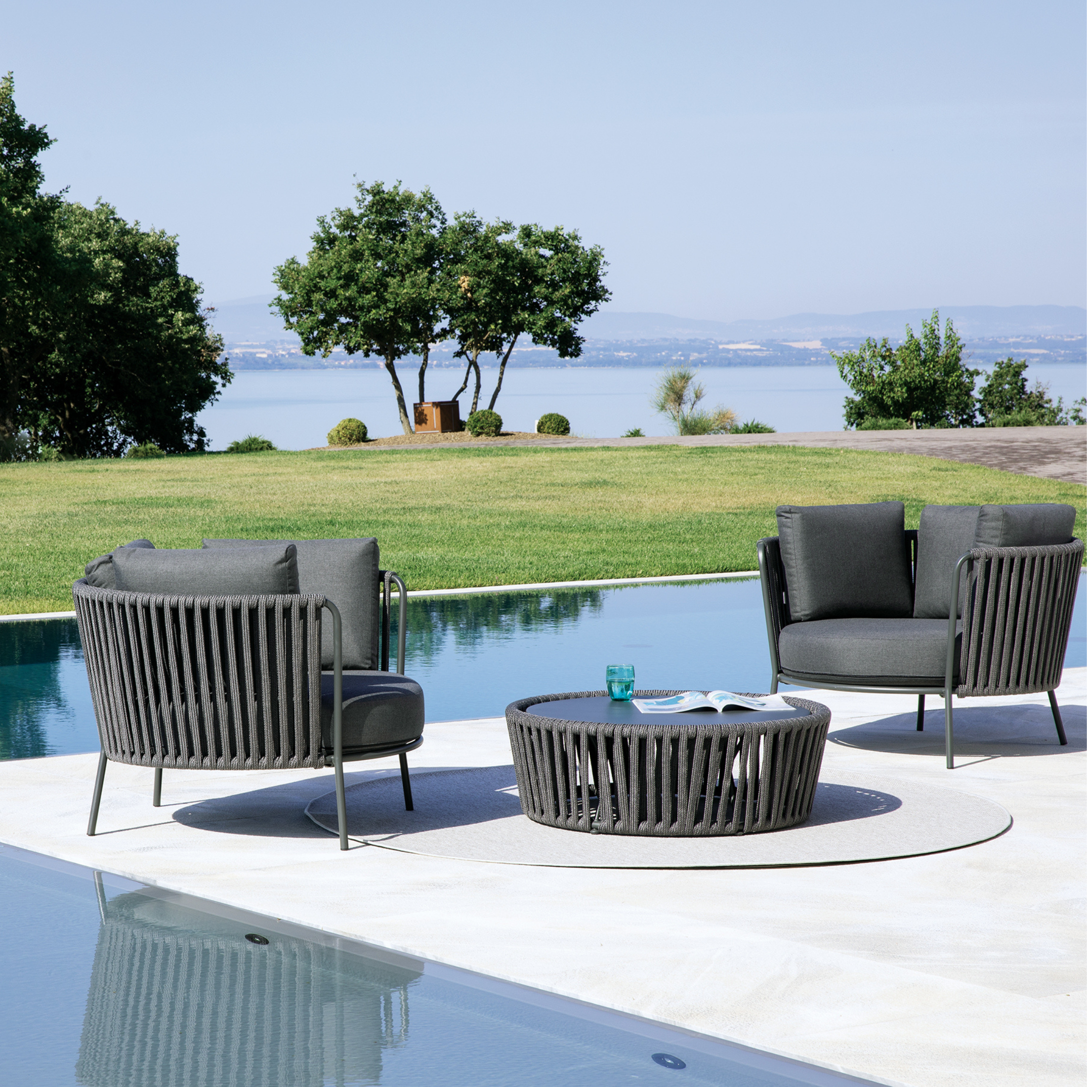 Pouf tavolino in corda e acciaio inox "Daisy Rope" tavolo basso da giardino cm 90x90 45h