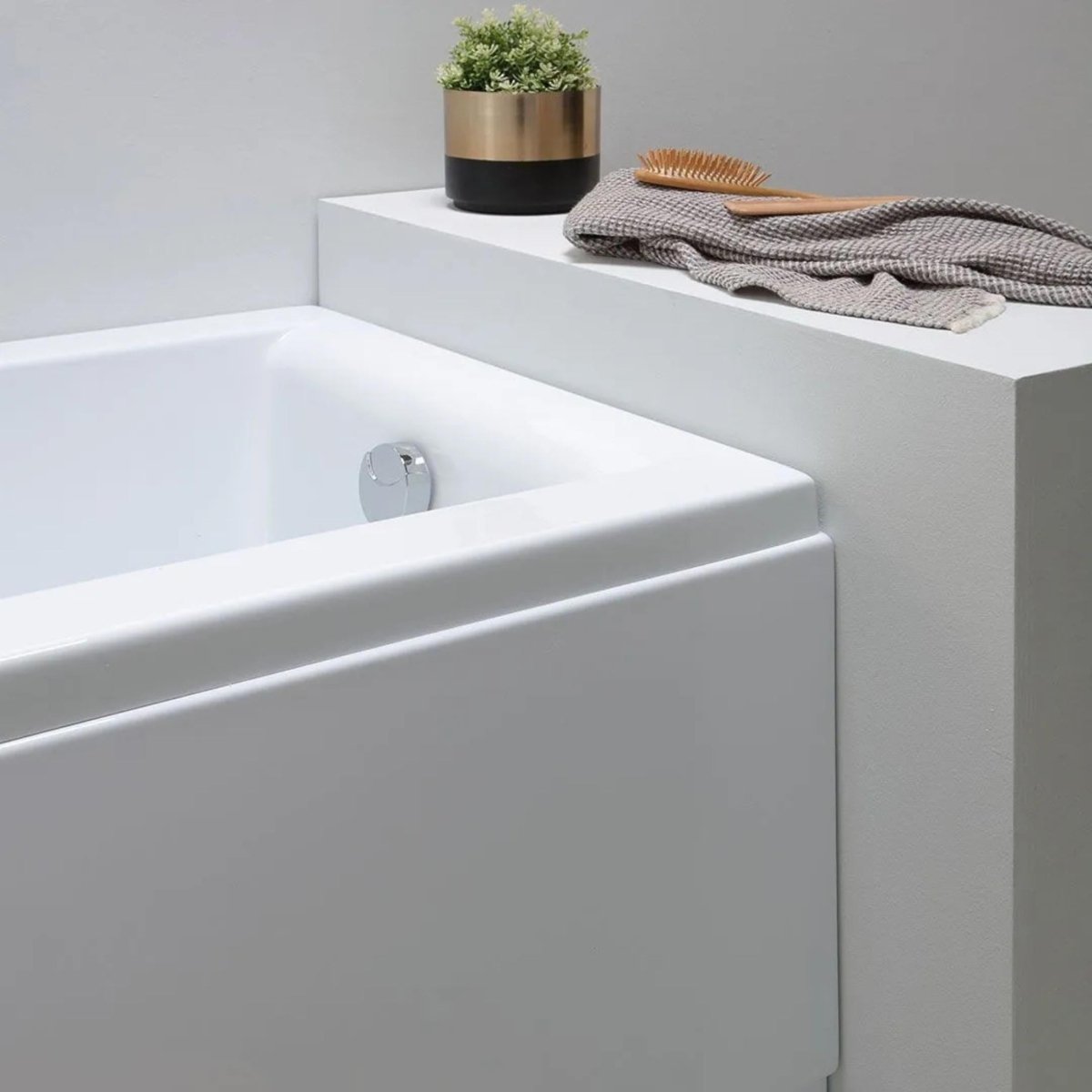 Vasca da bagno idromassaggio "Agata" incassata tra 3 muri in acrilico cm 170x75 56h - MondoViro