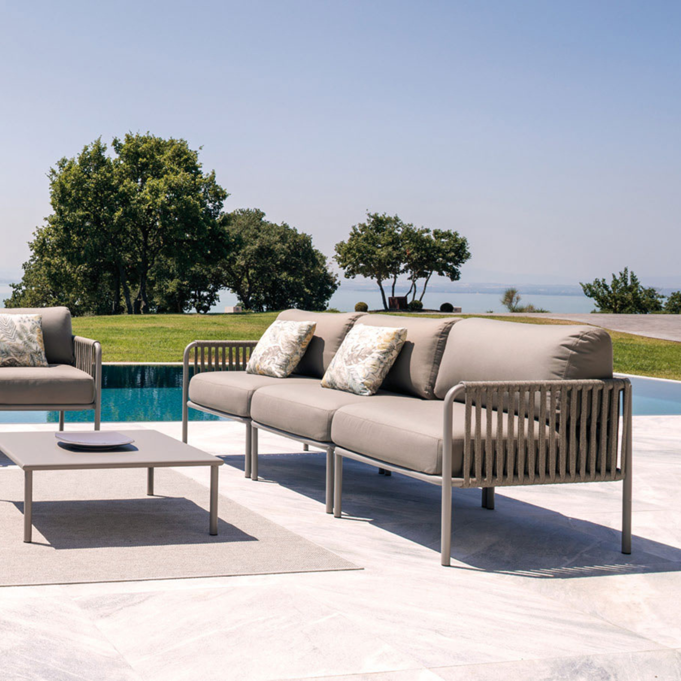 Modulo angolare divano con schienale in corda "Key West" con cuscini cm 80x80 64h