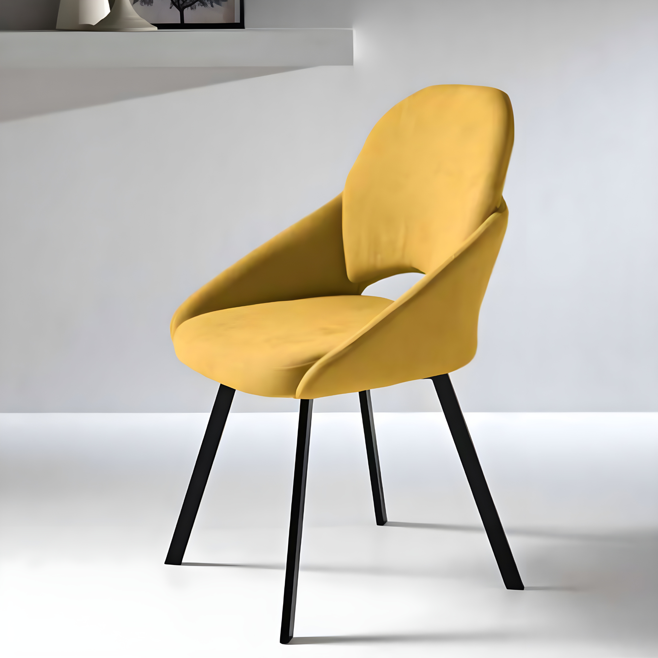 Set di sedie da pranzo "Dolly" imbottite in tessuto con struttura in metallo verniciato cm 56x56 90h