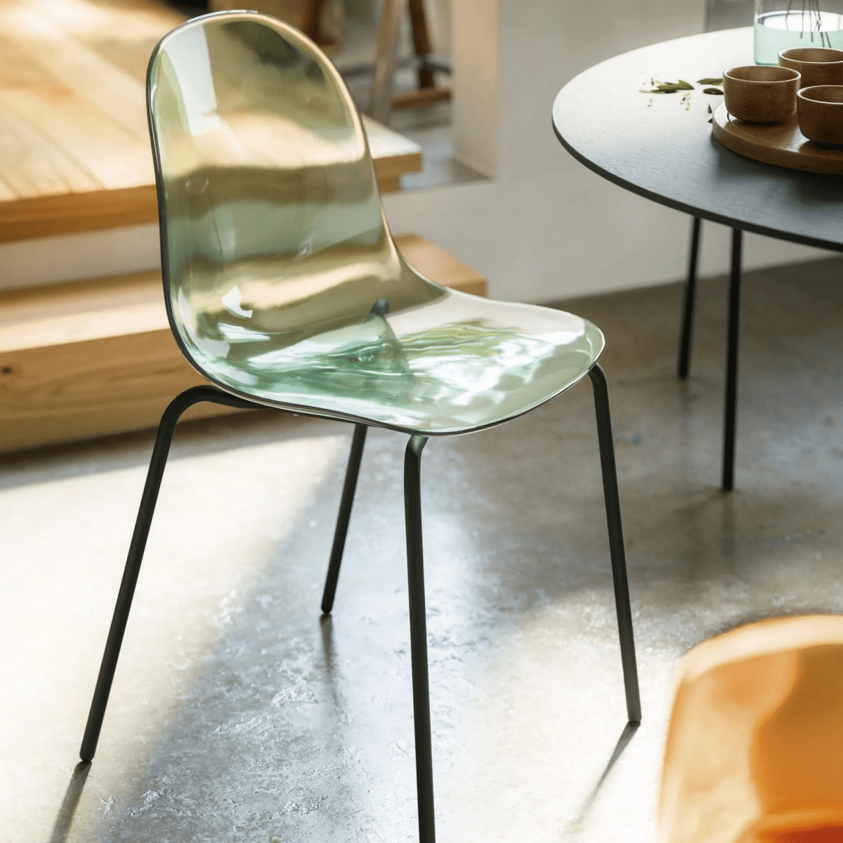 Set di sedie moderne da soggiorno "Academy" in policarbonato trasparente cm 49x51 84h - MondoViro