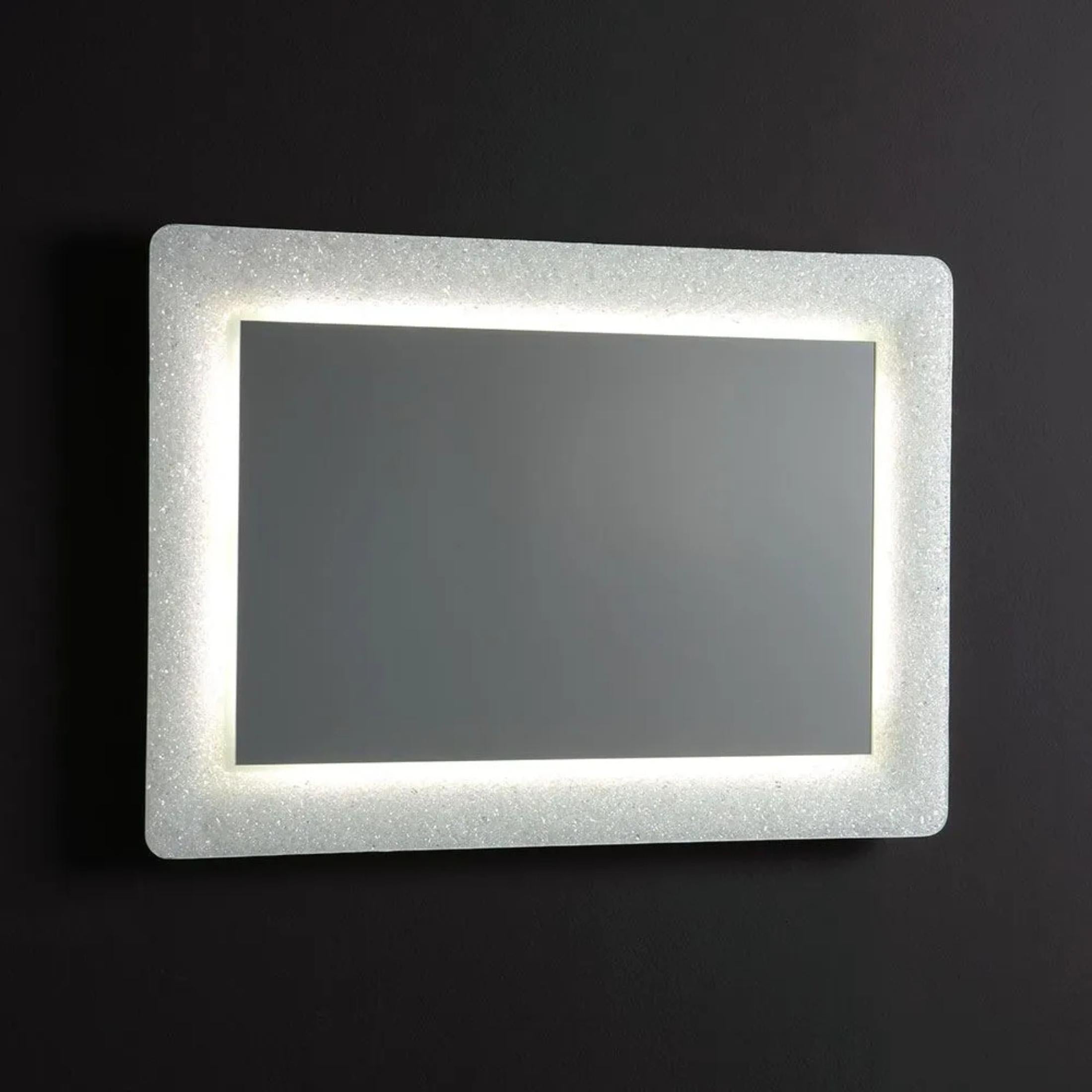 Specchio a led rettangolare "Serranova2" con cornice in graniglia di vetro cm 90x62