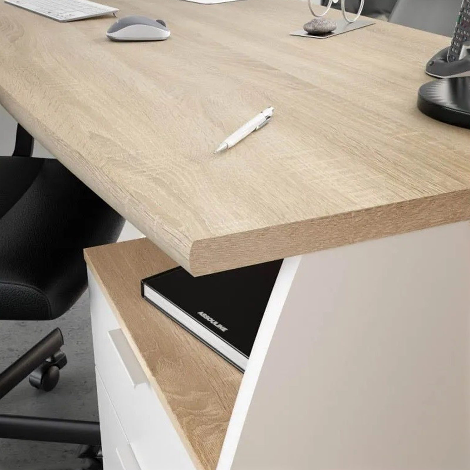 Scrivania in truciolare rovere Estil con cassettiera a 3 cassetti cm 136x67 74h