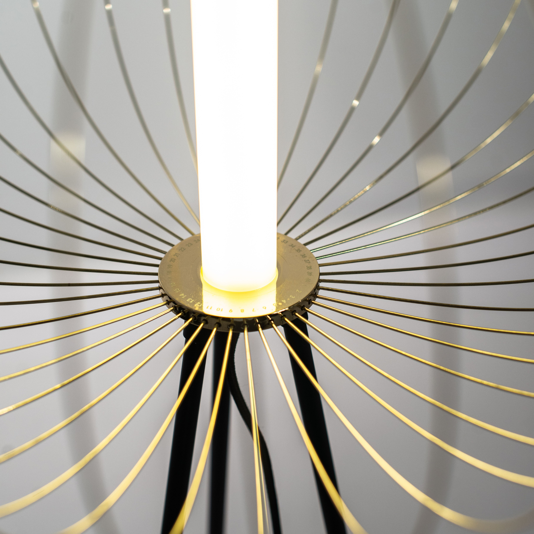 Lampada LED con paralume in acciaio "Jaula" da terra tavolo e sospesa