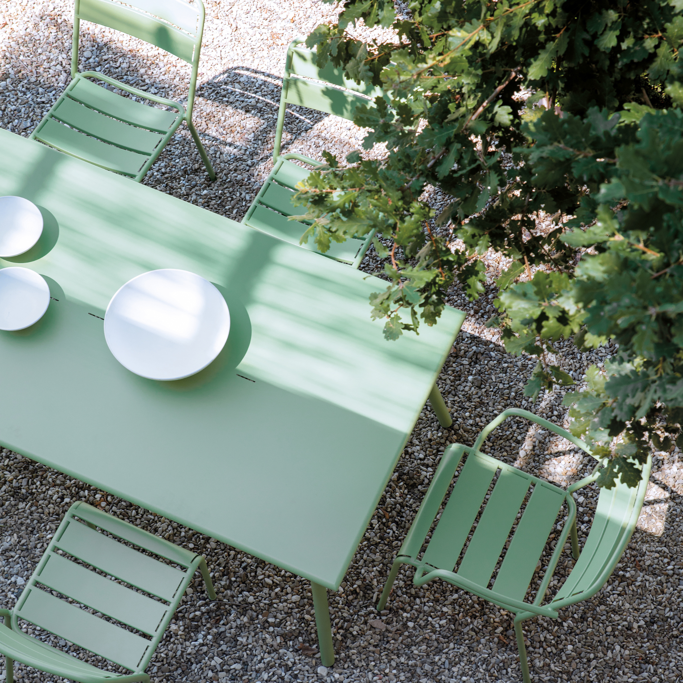Set di sedie da giardino in metallo verniciato "Twist" moderne ed impilabili cm 45x57 86h