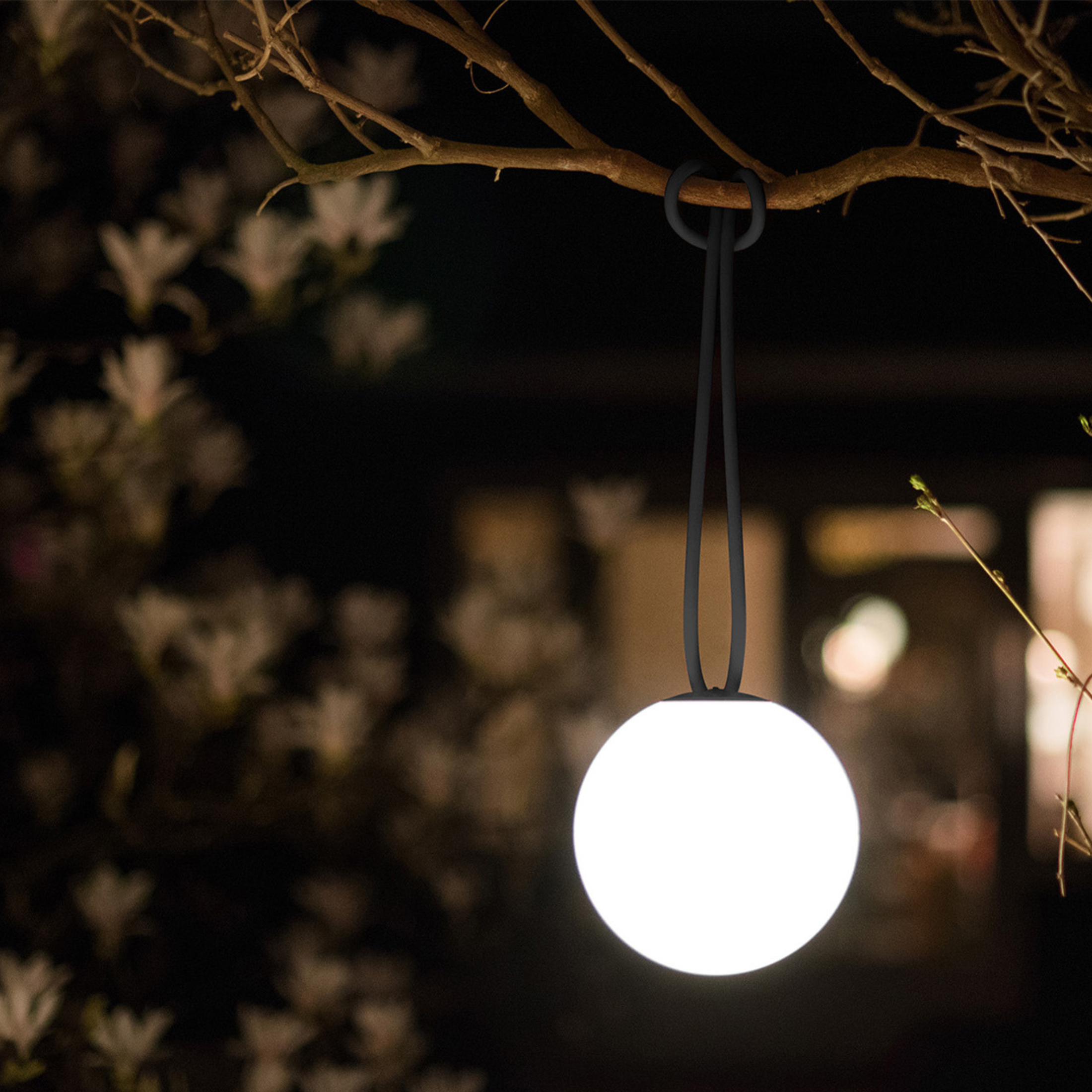 Set di 2 lampade led sospese a batteria "Bolleke" in HDPE con gancio in gomma cm 20x20