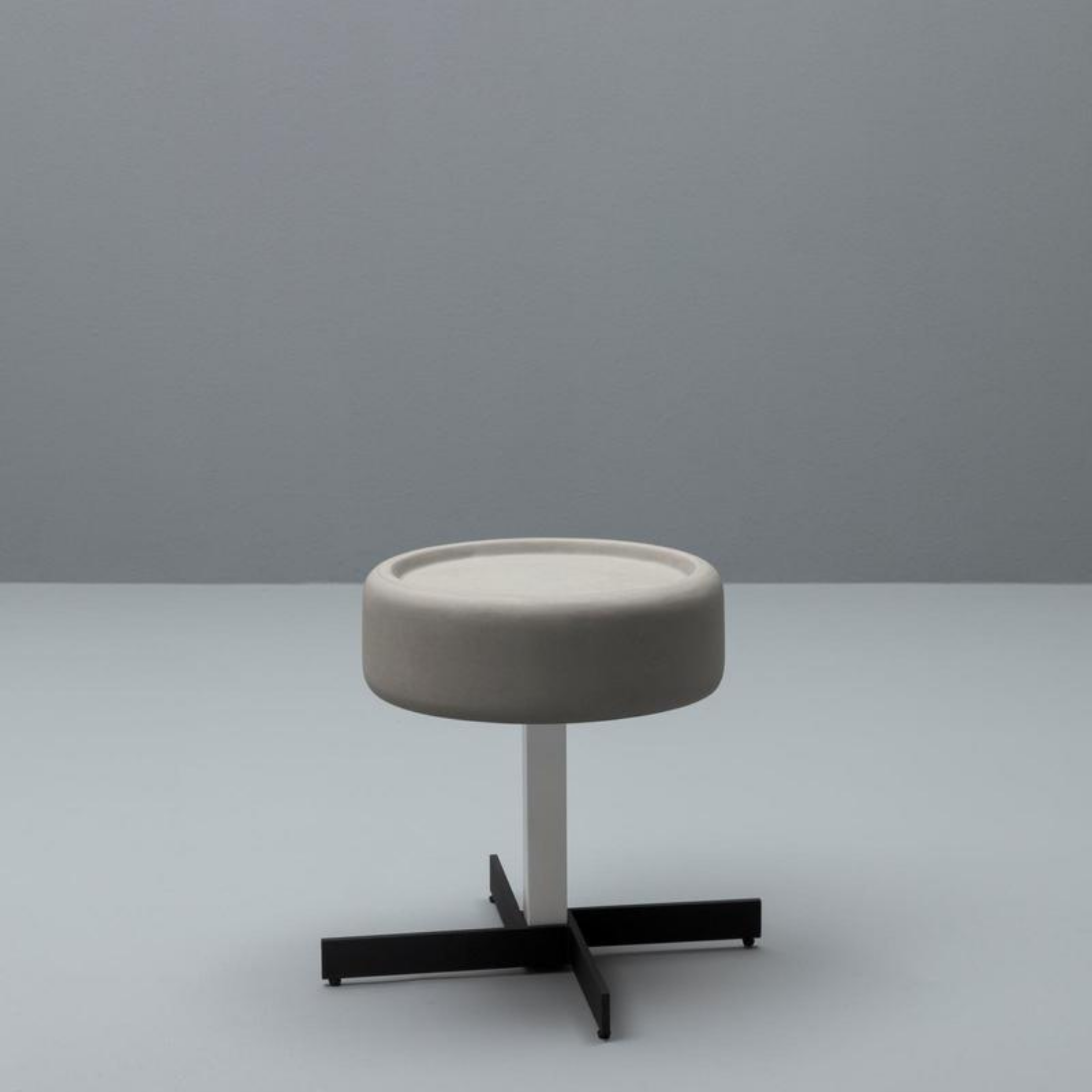 Tavolino basso da salotto "Ivy" top in MDF e gambe in metallo cm 42x42 52h