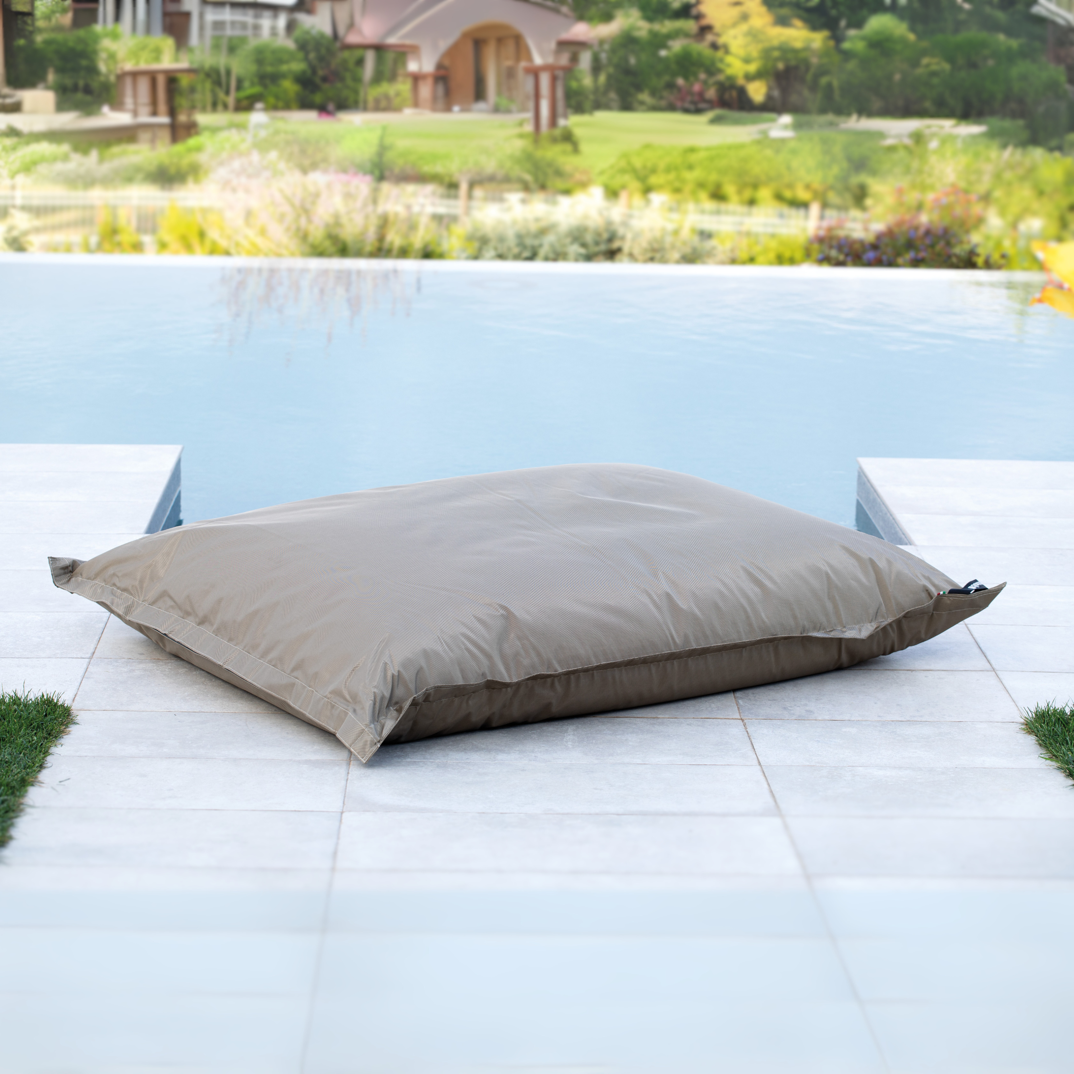 Poltrona a sacco impermeabile "Bean Bag" pouf per esterno cm 180x140 30h