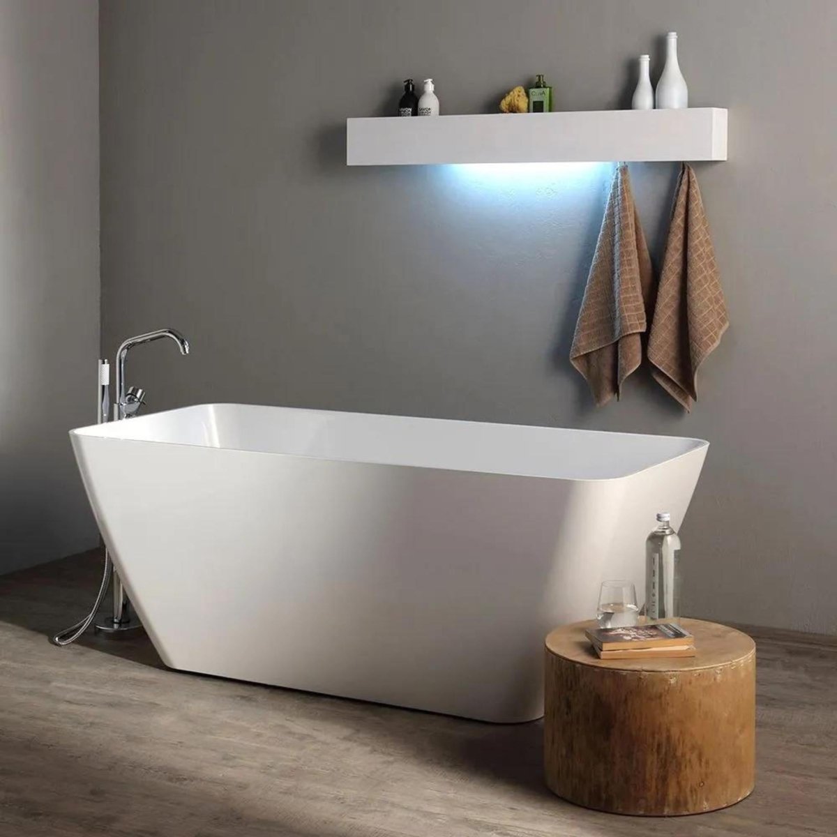 Vasca da bagno moderna freestanding "Silvi" in marmo bianco lucido 159x70,5 62h - MondoViro