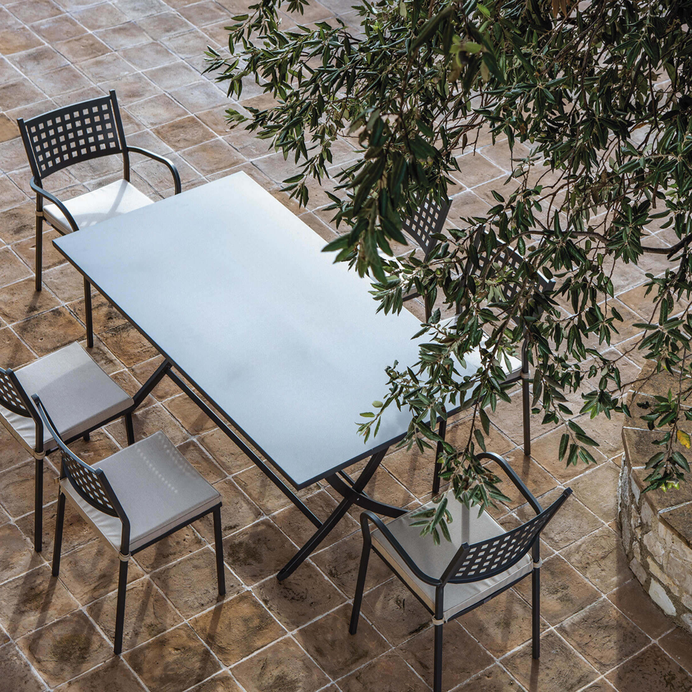 Tavolo pieghevole in metallo zincato "Vegas" per giardino h 75 cm