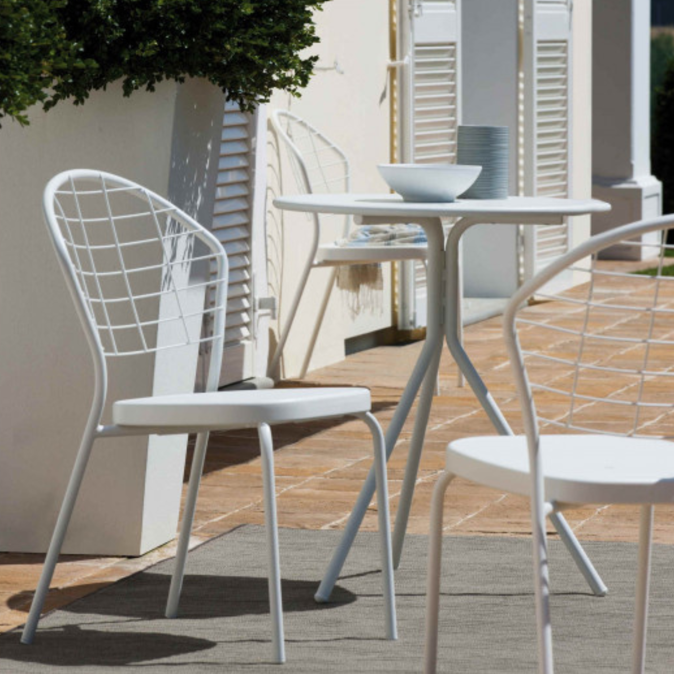 Tavolo tondo in metallo zincato "Twist15" per giardino smontabile h 75 cm