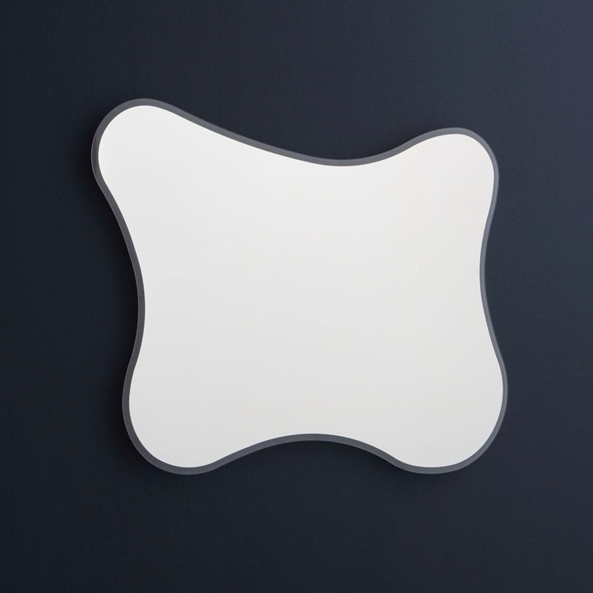 Specchio a led sagomato "Gresham" reversibile con cornice retroilluminata - MondoViro