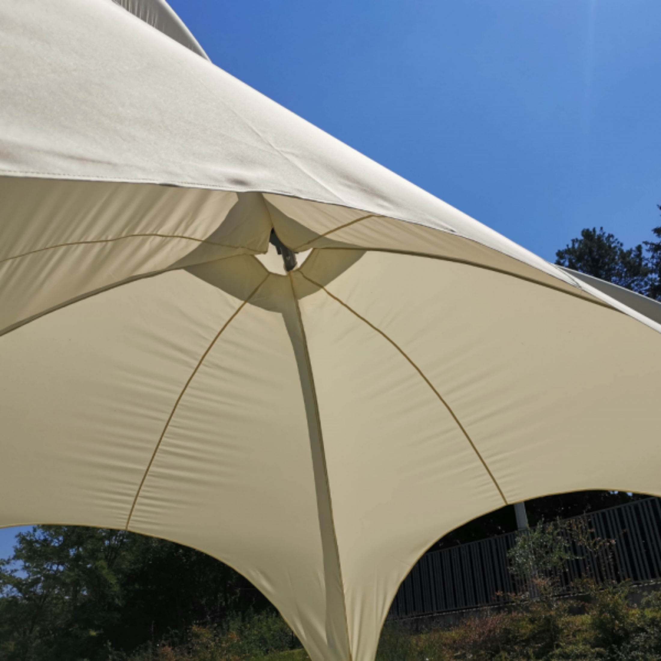 Gazebo per giardino "Igloo" in acciaio e telone écru cm 350x350 275h