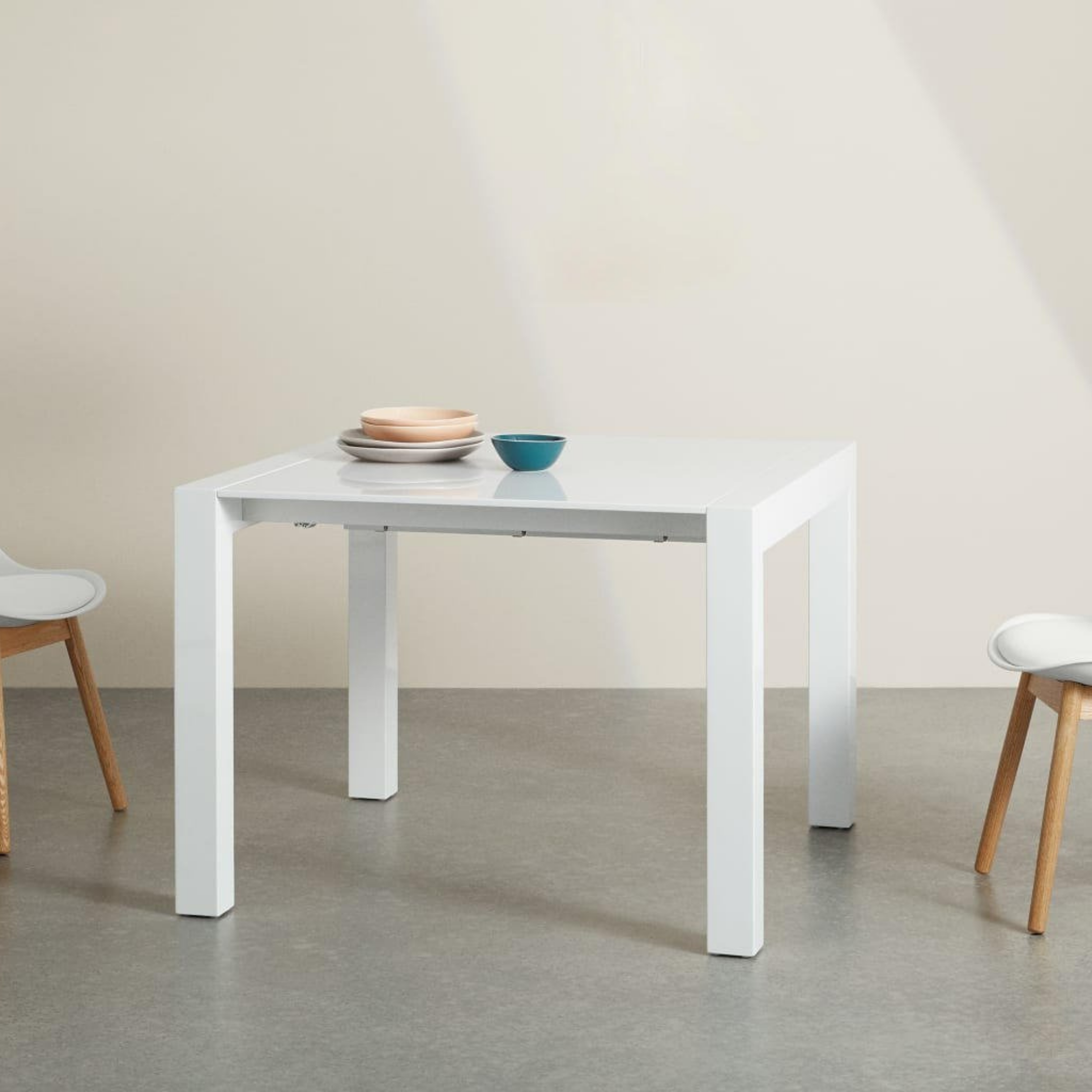 Tavolo allungabile moderno in legno bianco da pranzo "Spike" cm 103/170x90 76h