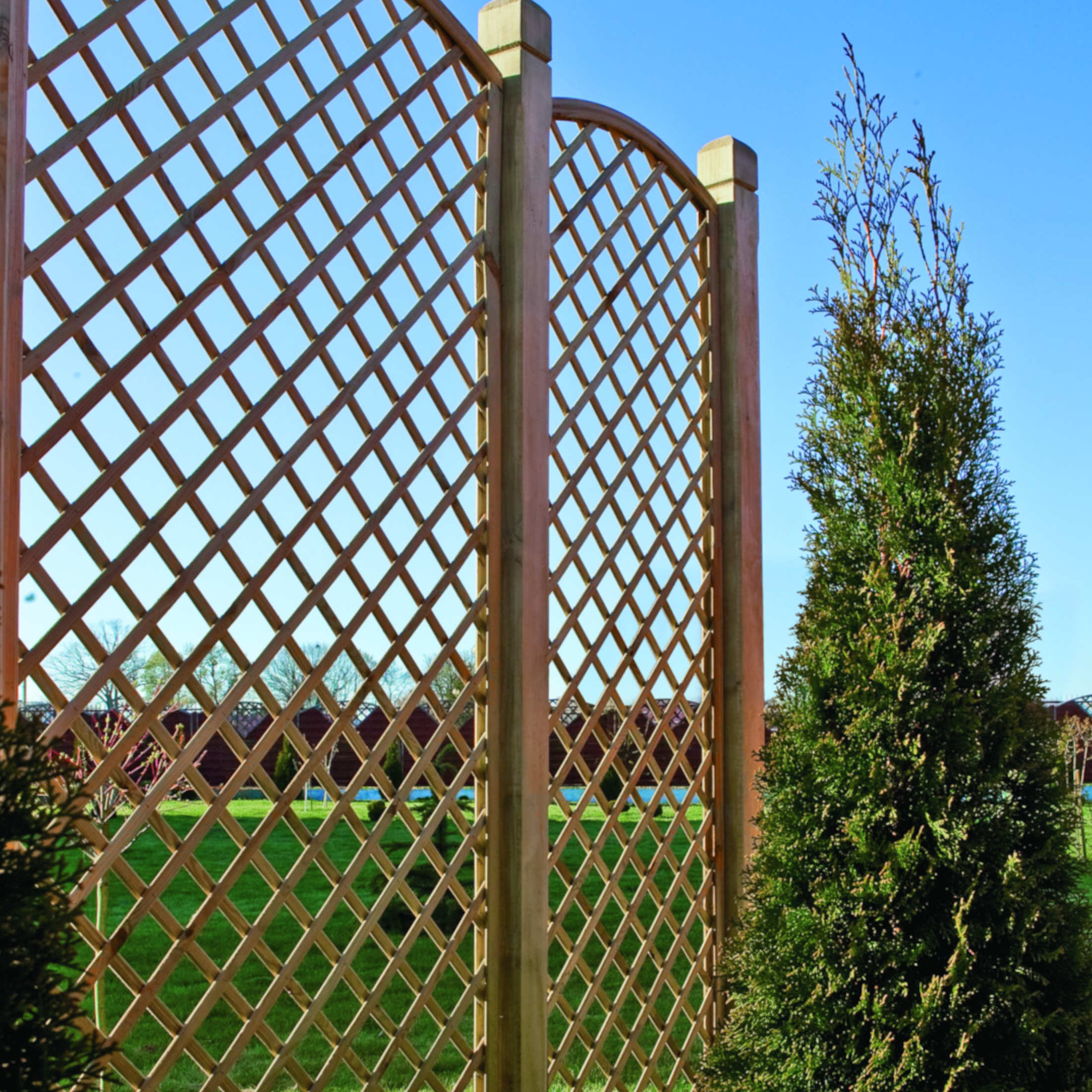 Pannello grigliato in legno impregnato ad arco cm 90x180