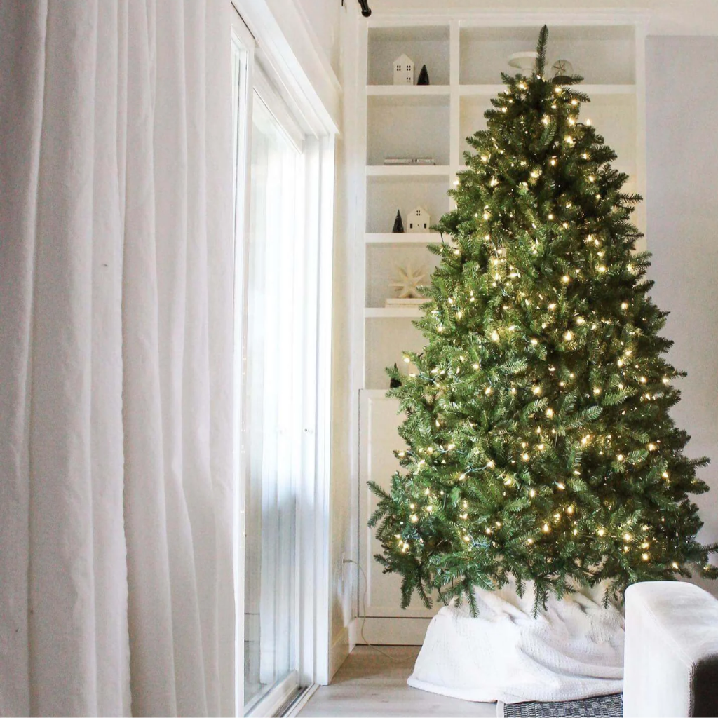 Albero di Natale moderno "Tenerife" in PVC di altissima qualità effetto realistico