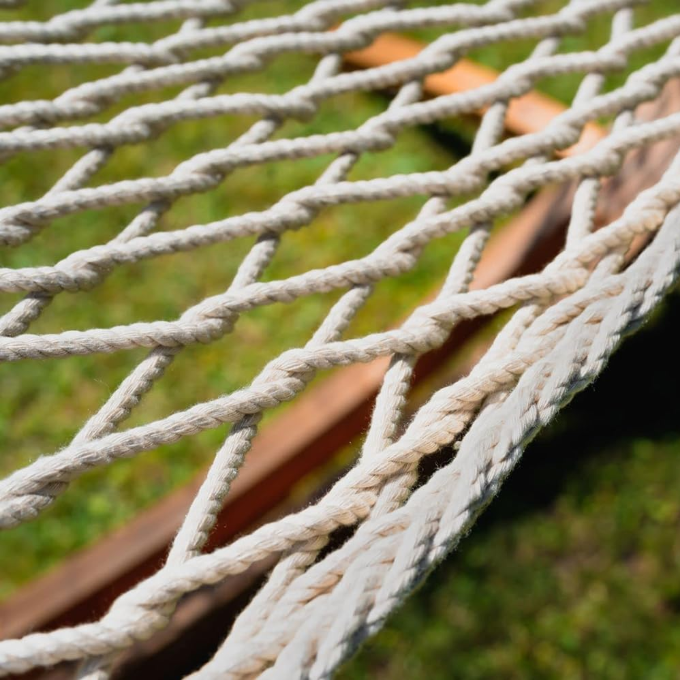 Amaca da giardino in tela intrecciata "Kila" con supporto in legno l 200 cm