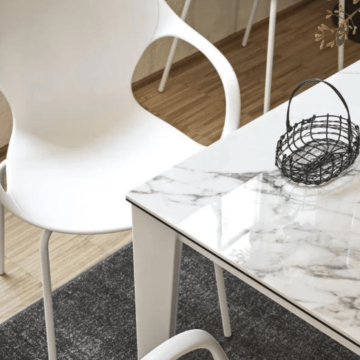 Set di sedie moderne "Ops" in metallo verniciato e polipropilene riciclato - MondoViro