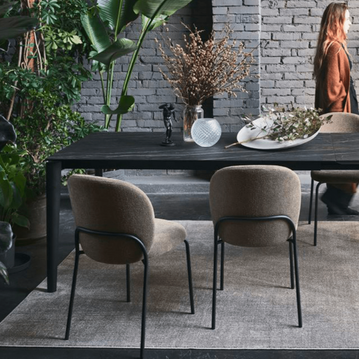 Set di sedie moderne da soggiorno "Cozy Mid" in metallo con seduta imbottita cm 46,5x57,5 82,5h - MondoViro