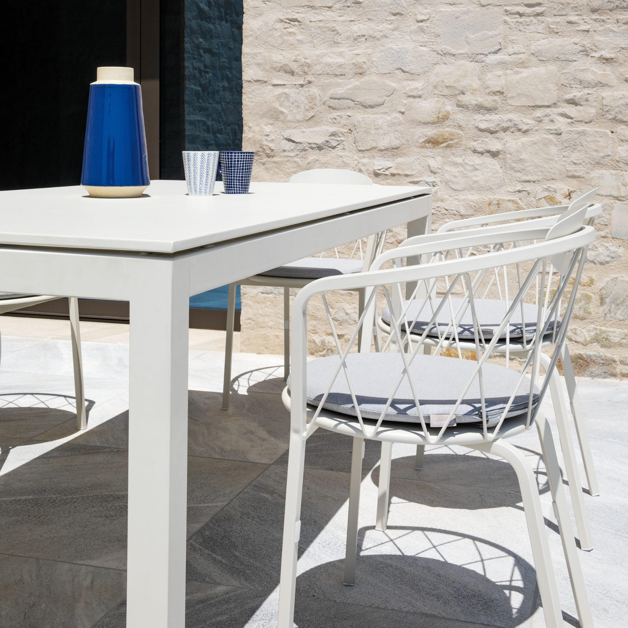 Tavolo allungabile in metallo verniciato "Extia" da giardino moderno