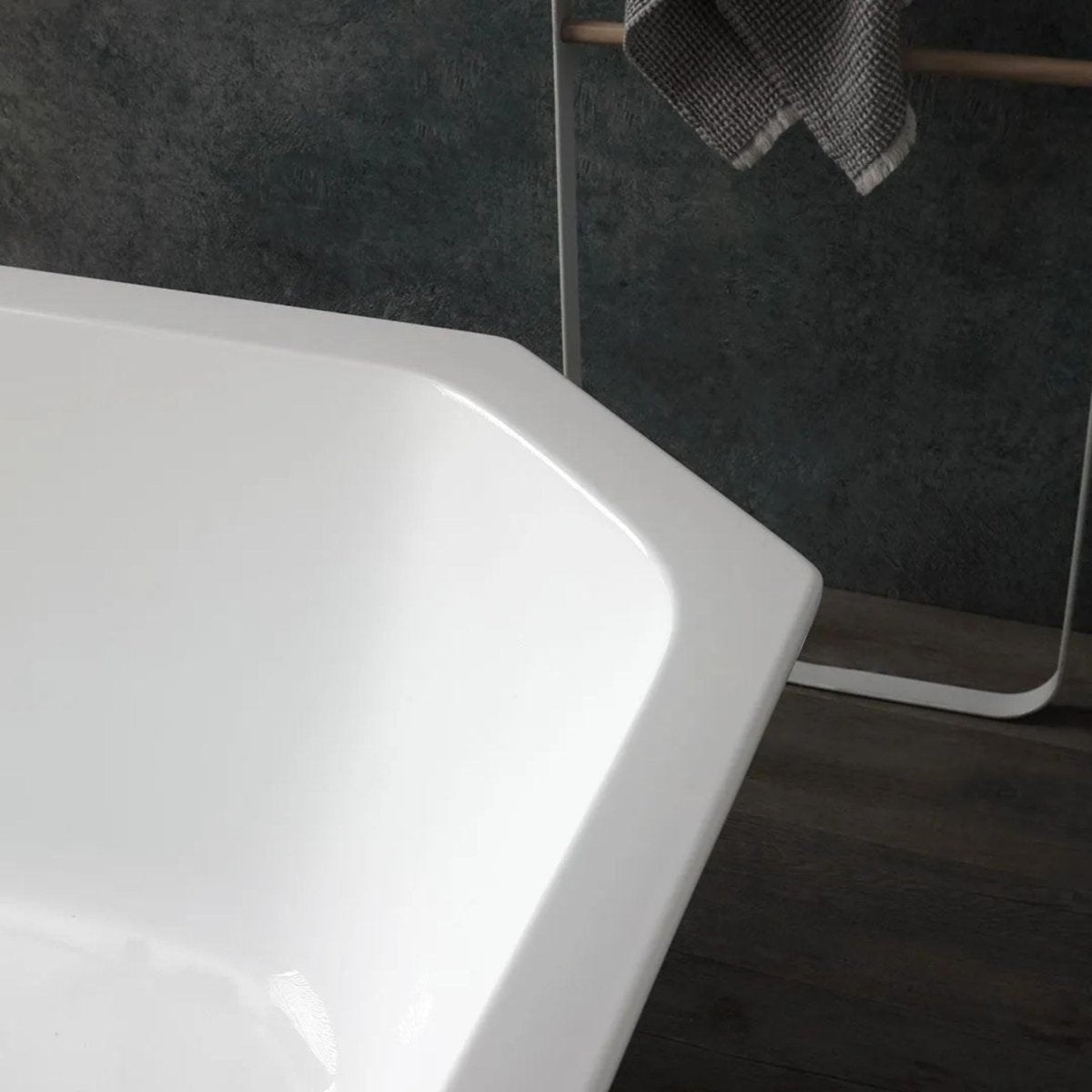 Vasca da bagno ottagonale autoportante "Beatrice" in acrilico bianco cm 161x74 56h - MondoViro