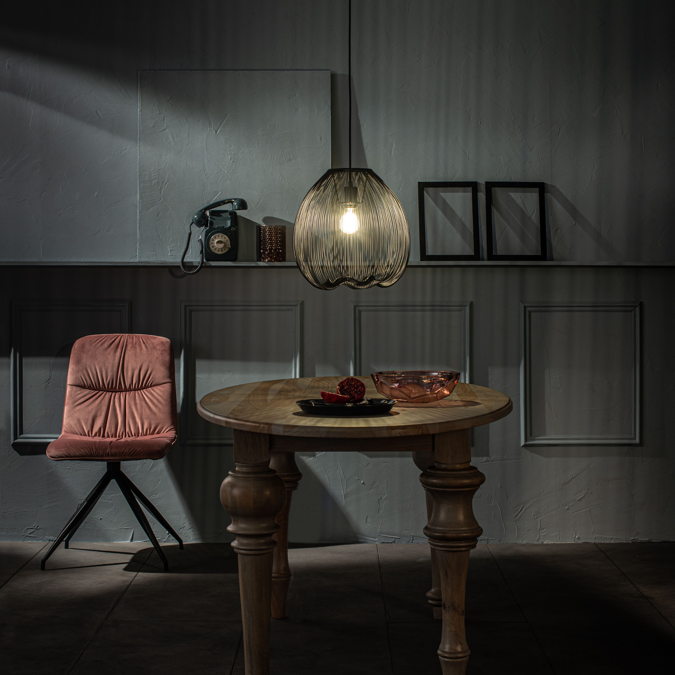 Lampada con paralume in metallo "Sirio" sospesa e da tavolo