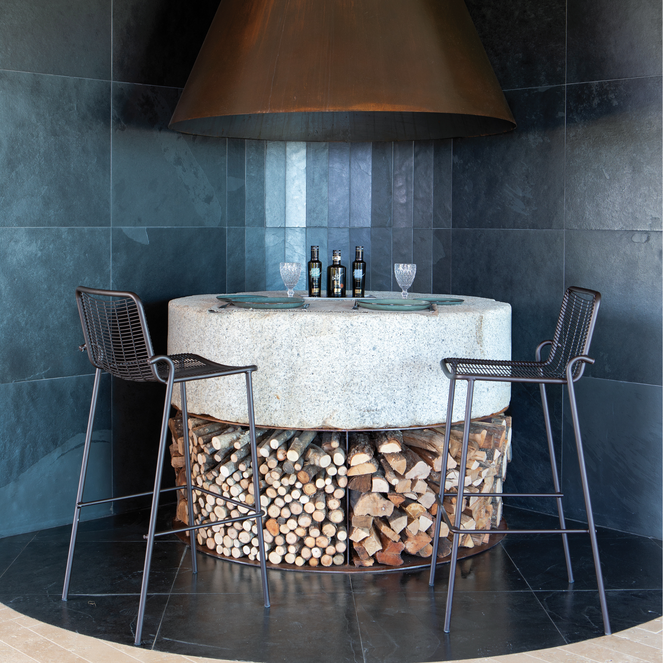 Set di sgabelli alti in metallo verniciato "Roma" impilabili da giardino cm 50x52 100h