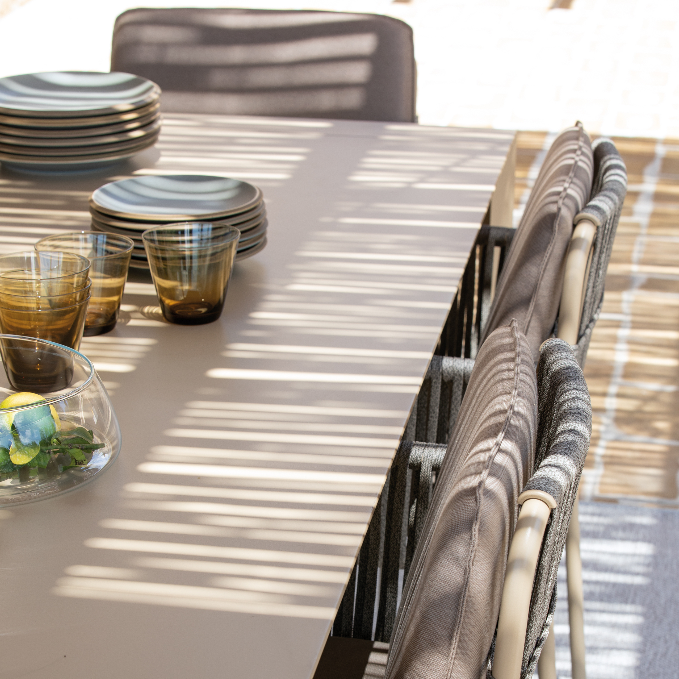 Set di 2 sedie lounge con cuscino e schienale in corda "Key West" impilabili