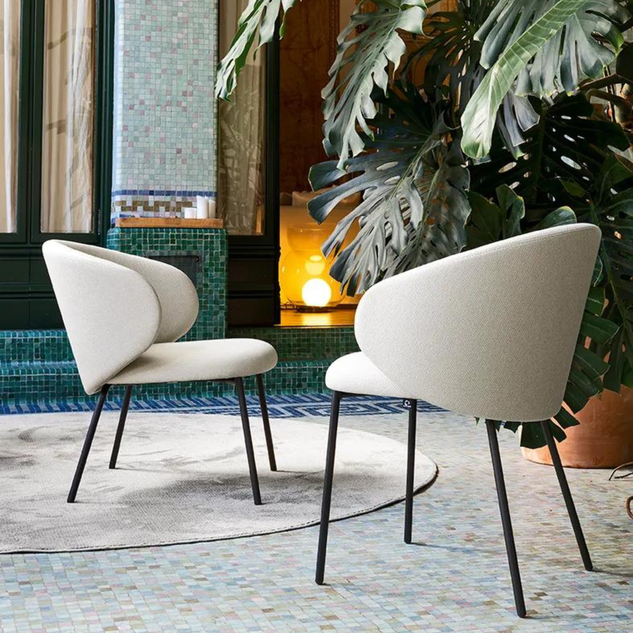 Set di sedie moderne da soggiorno "Tuka" con schienale imbottito cm 55x56 76h