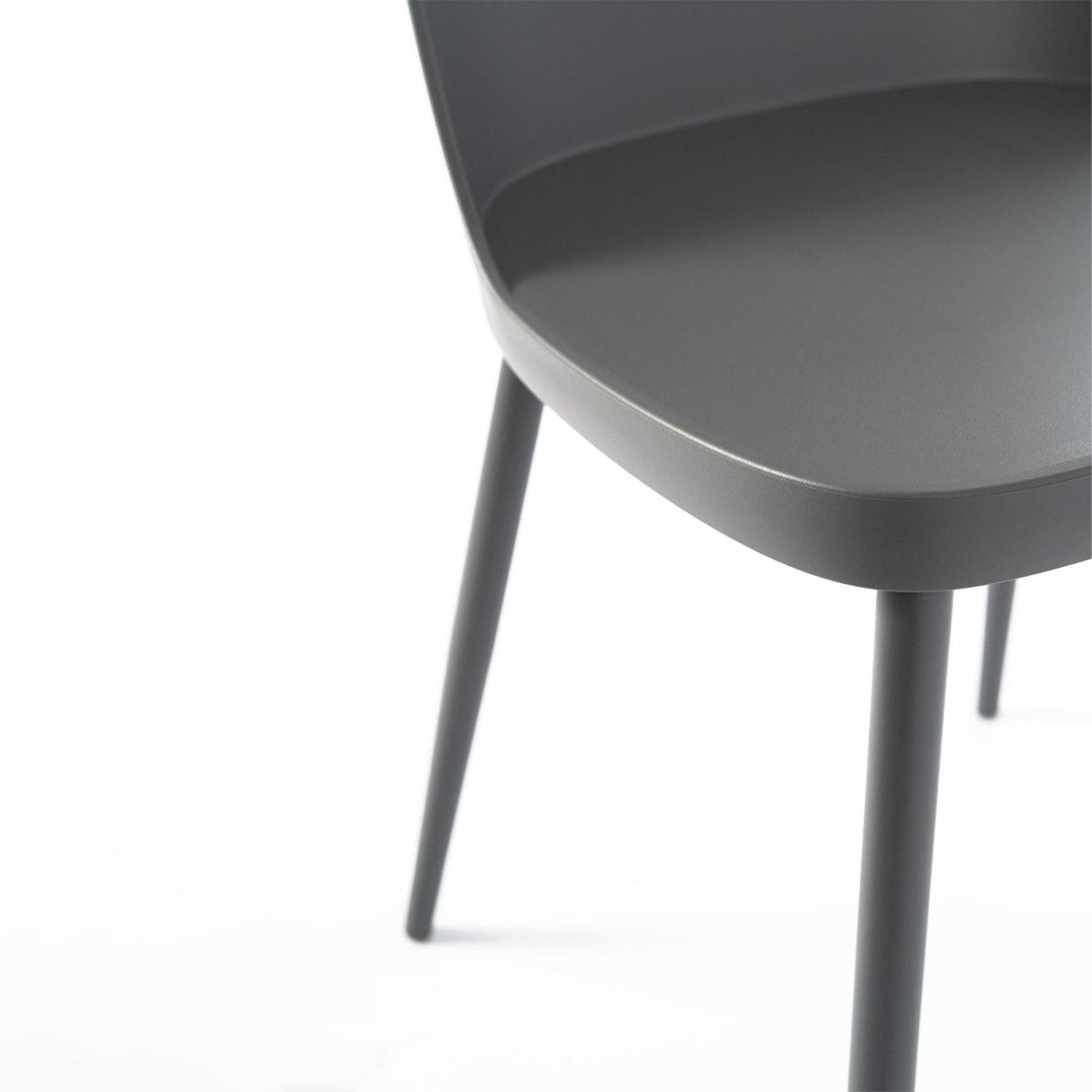 Set di sedie moderne in polipropilene "Paola" con gambe in metallo verniciato