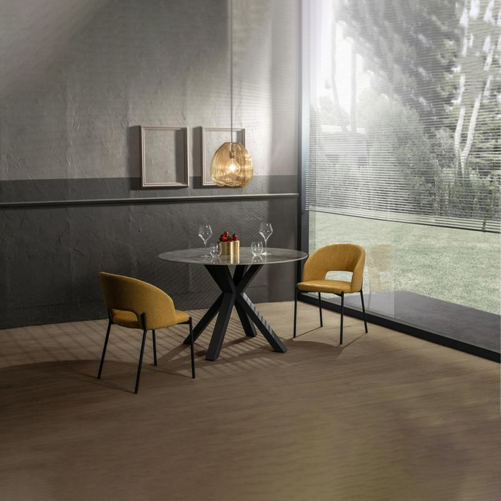 Tavolo tondo "Louis" piano in ceramica effetto marmo Ø120 76h