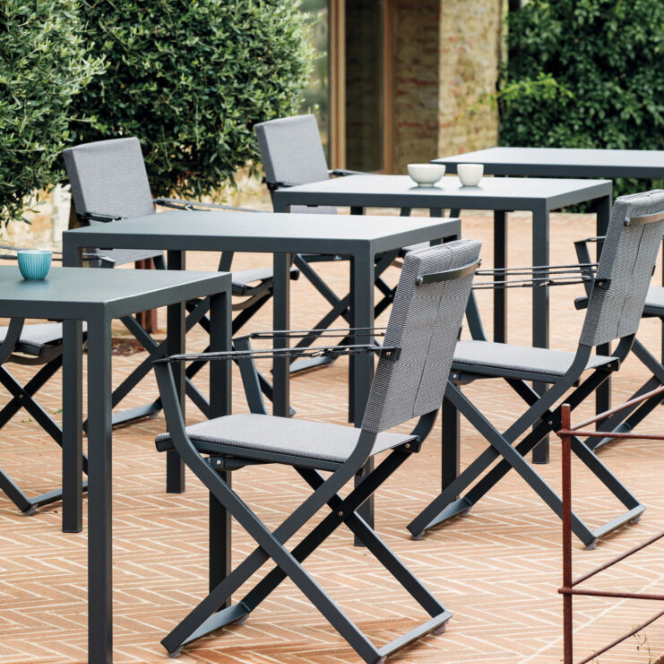 Set di sedie pieghevoli da giardino "Fellini" con schienale e seduta in tessuto