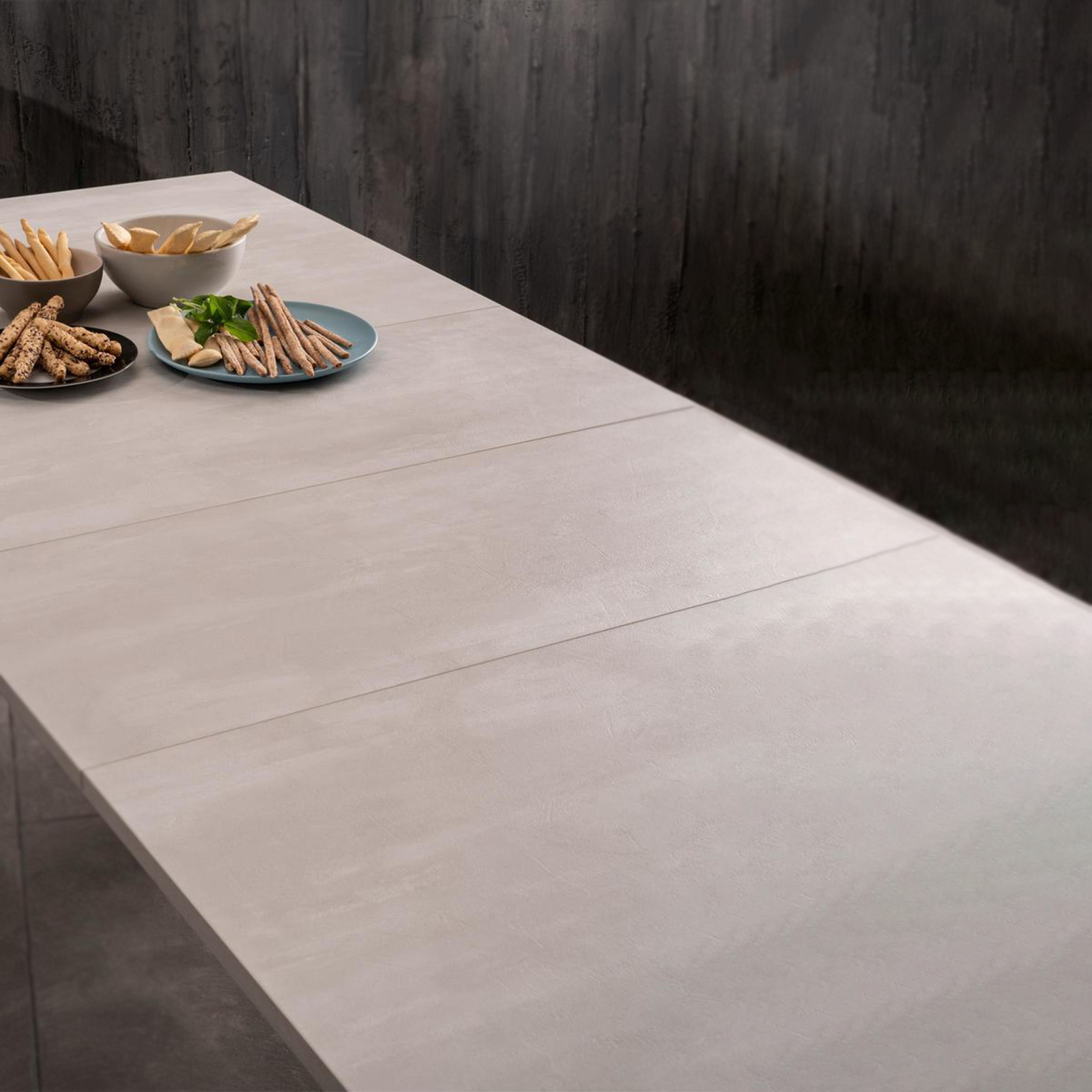 Tavolo allungabile "Blanche" piano melaminico gambe in metallo cm 130/290x80 76h