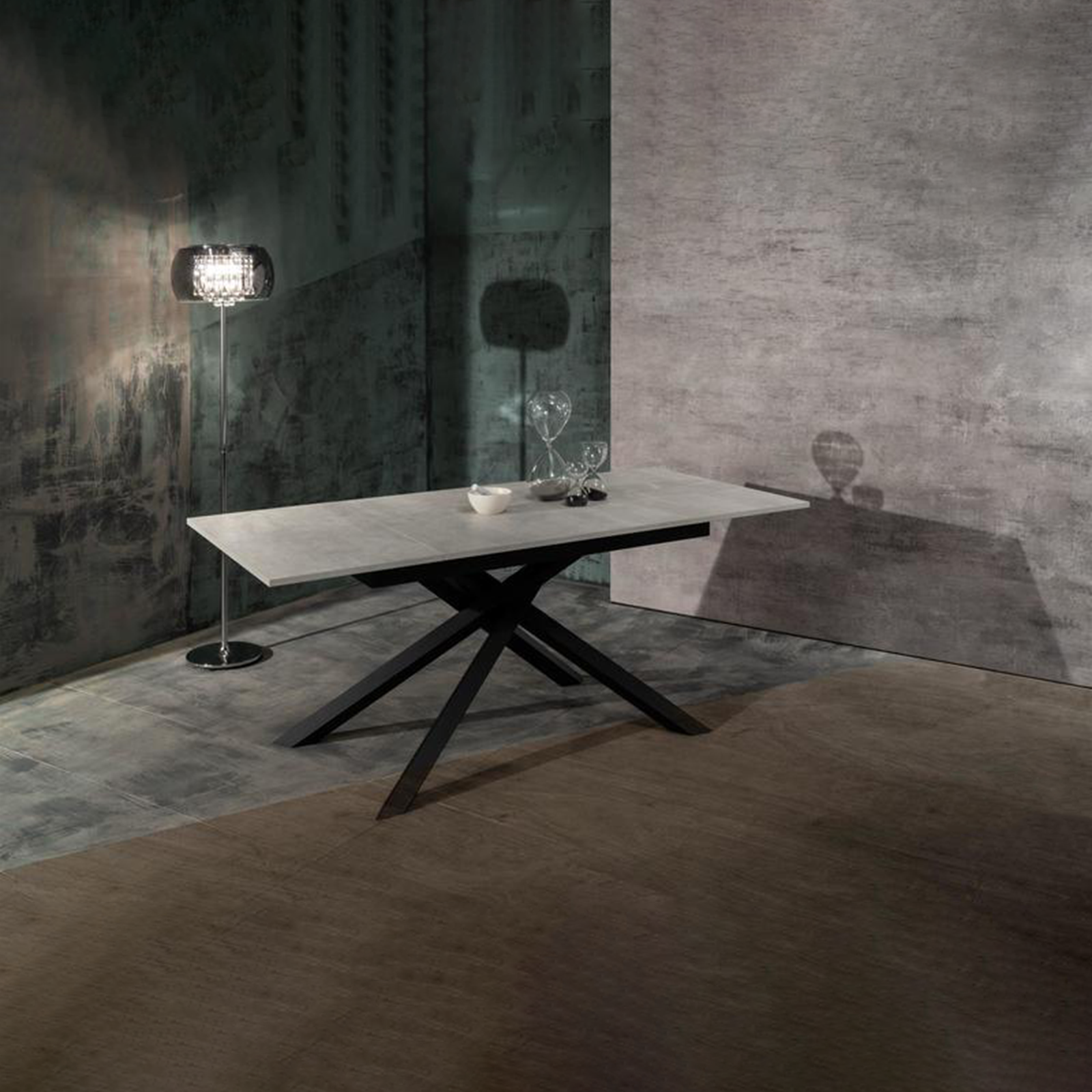 Tavolo moderno allungabile "Atene" con piano melaminico e gambe in metallo verniciato