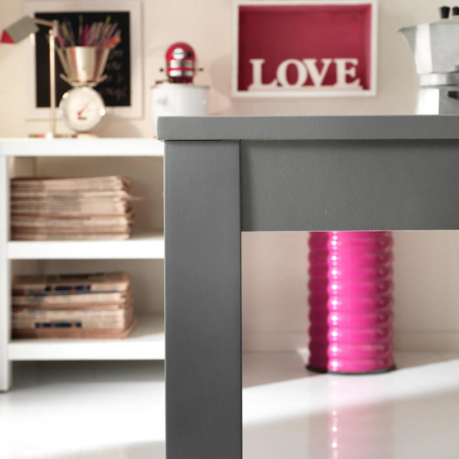 Tavolo allungabile "Creta" piano melaminico gambe in legno massello cm 130/210x80 76h