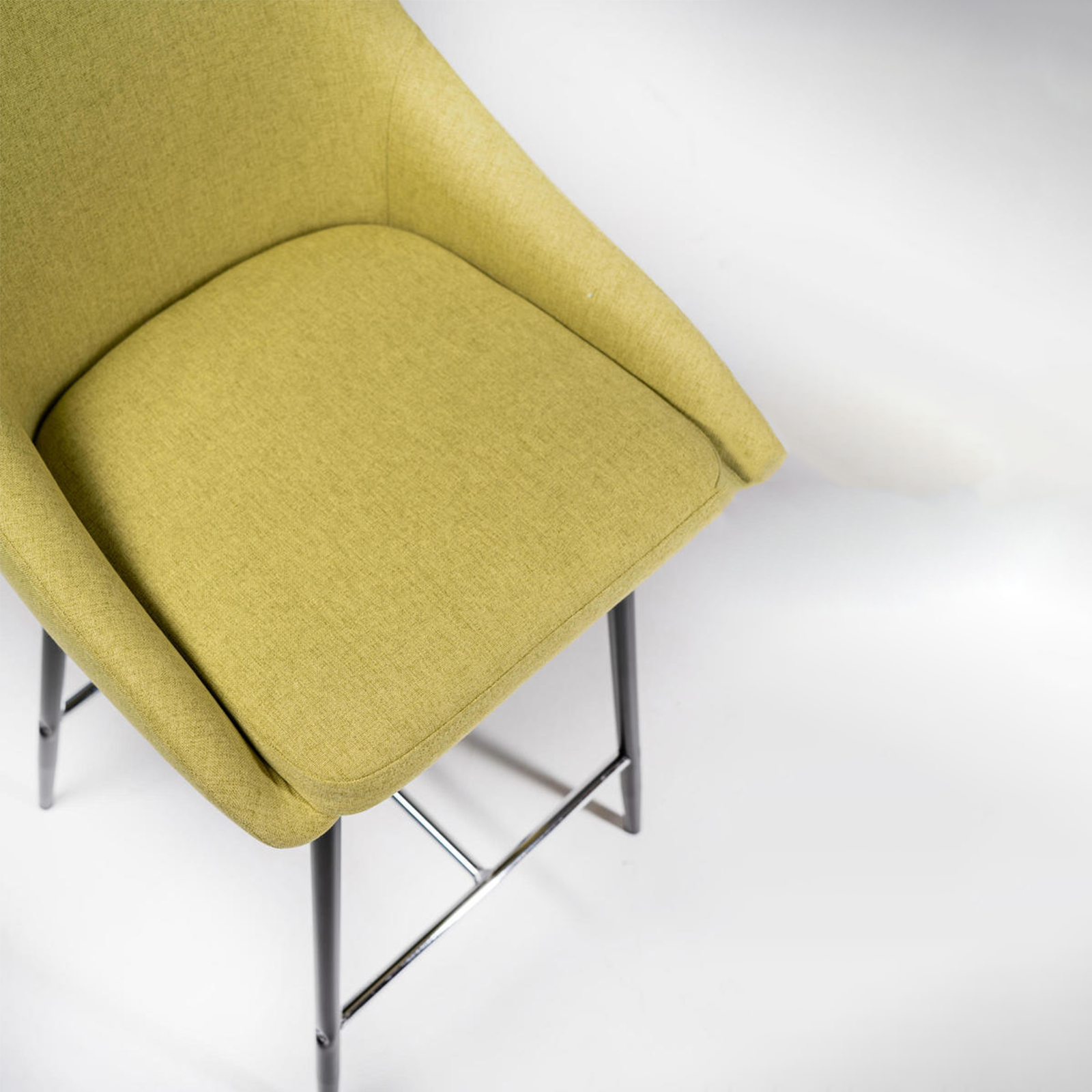 Set di sgabelli alti in tessuto poggiapiedi in metallo "Petit" cm 46x49 97h