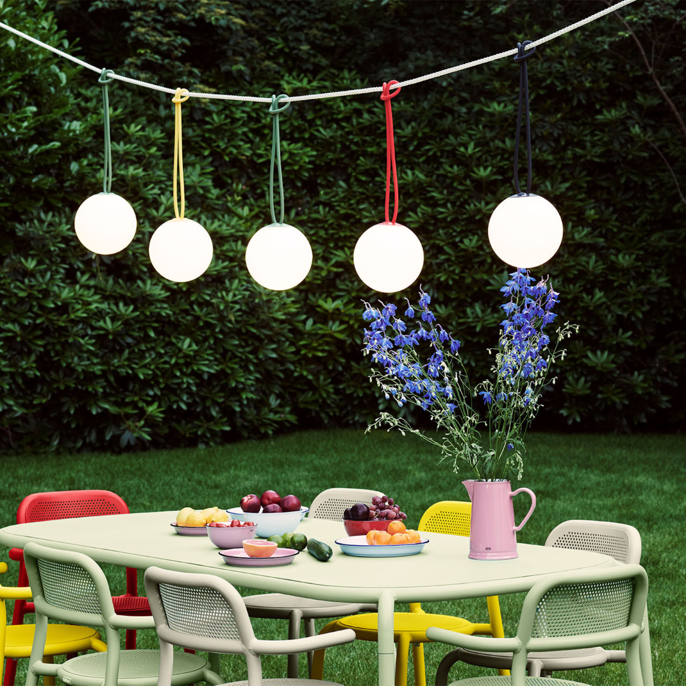 Set di 2 lampade led sospese a batteria "Bolleke" in HDPE con gancio in gomma cm 20x20