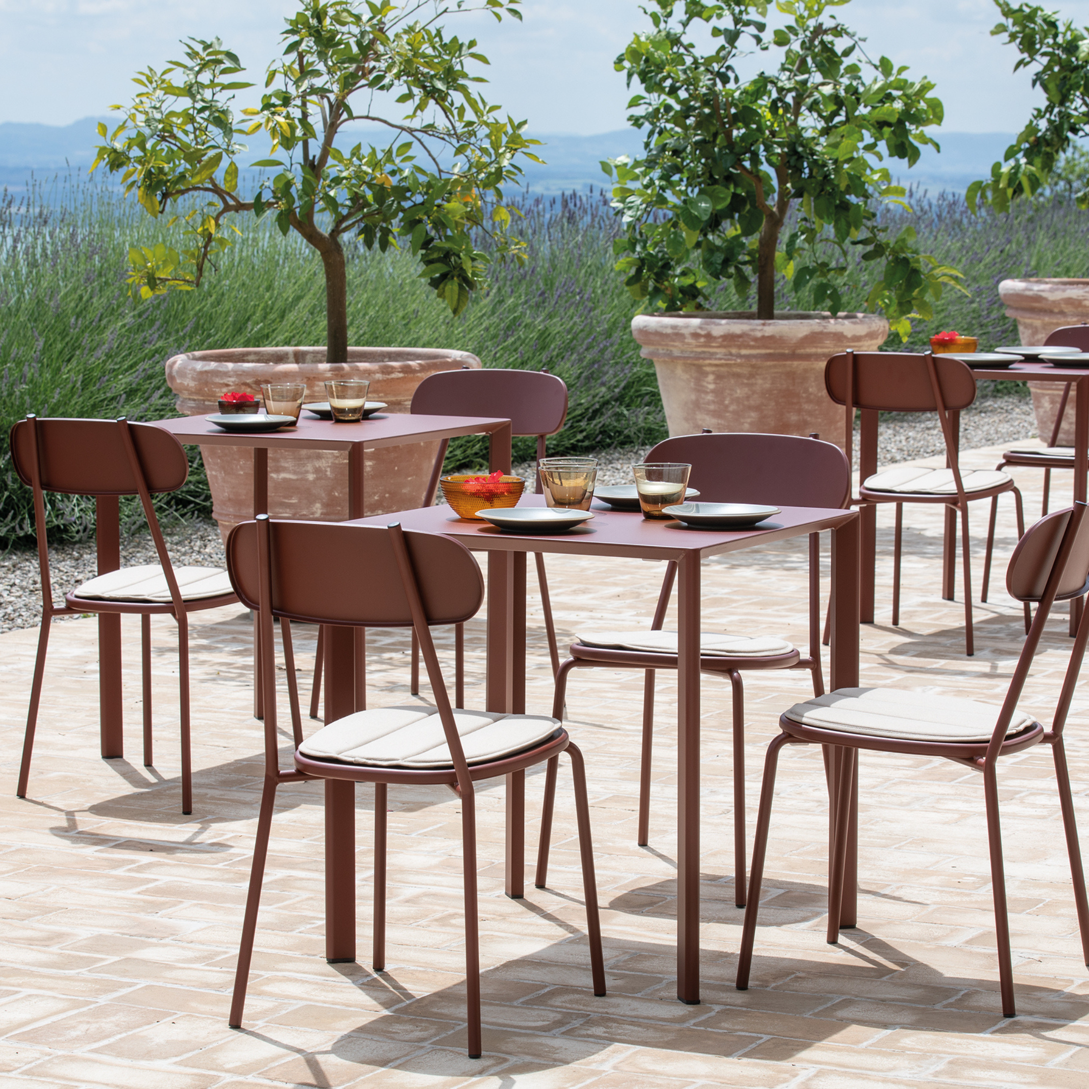 Set di sedie da giardino "Fox" impilabili in metallo verniciato cm 45x53 84h