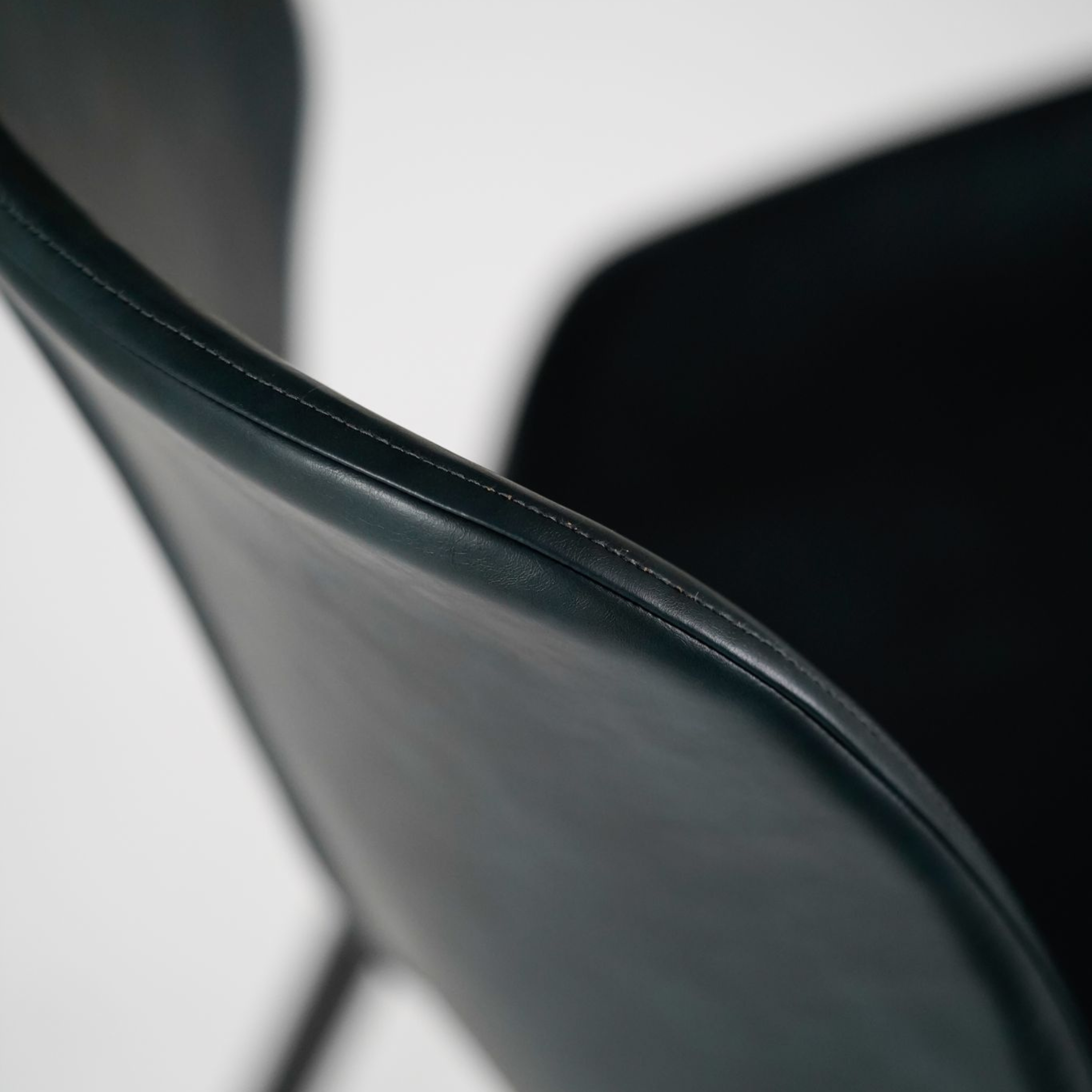 Set di sedie eleganti in similpelle "Liam" soft touch vintage cm 45x55 83h