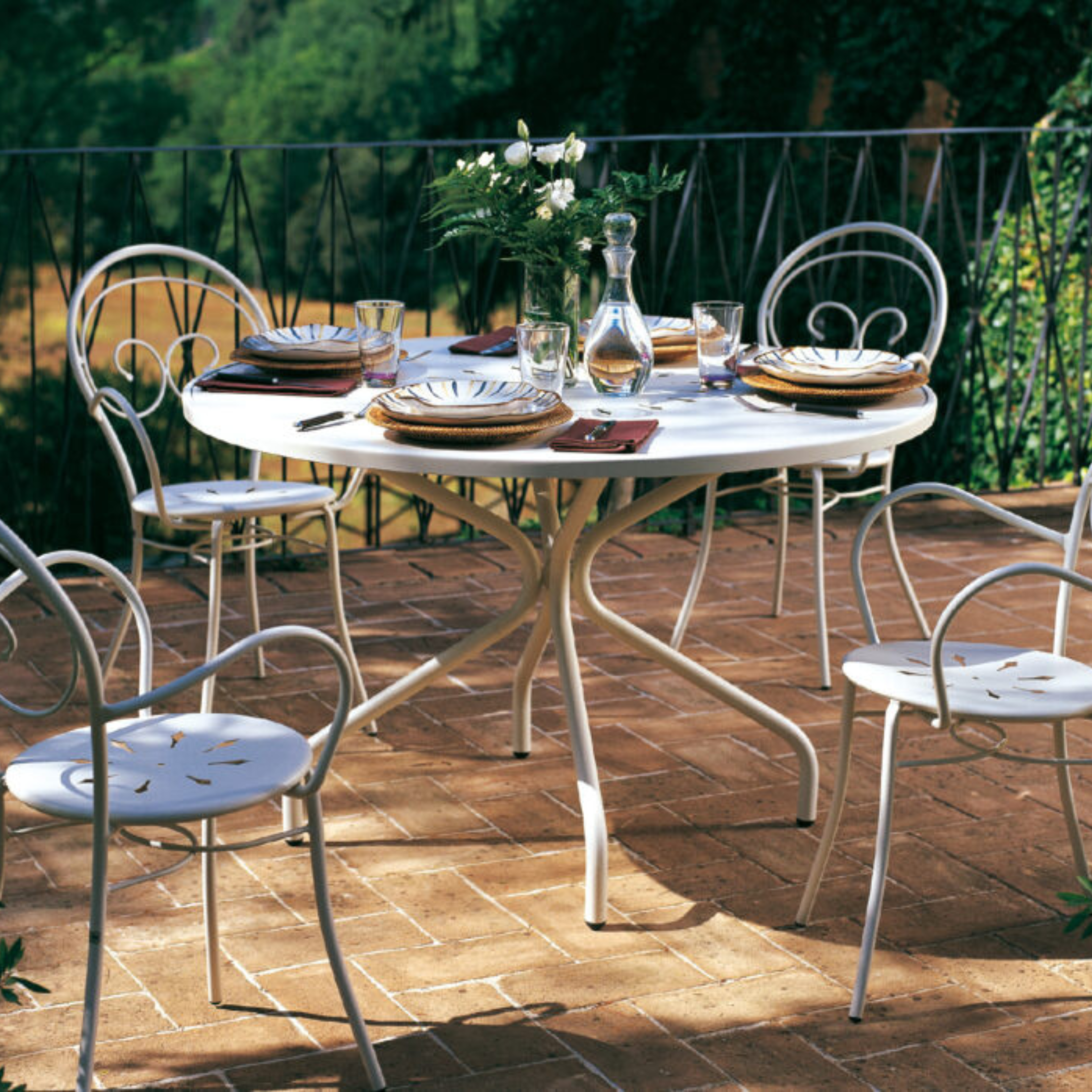 Set di sedie in metallo verniciato "Mimmo" impilabili da giardino cm 51x52 89h