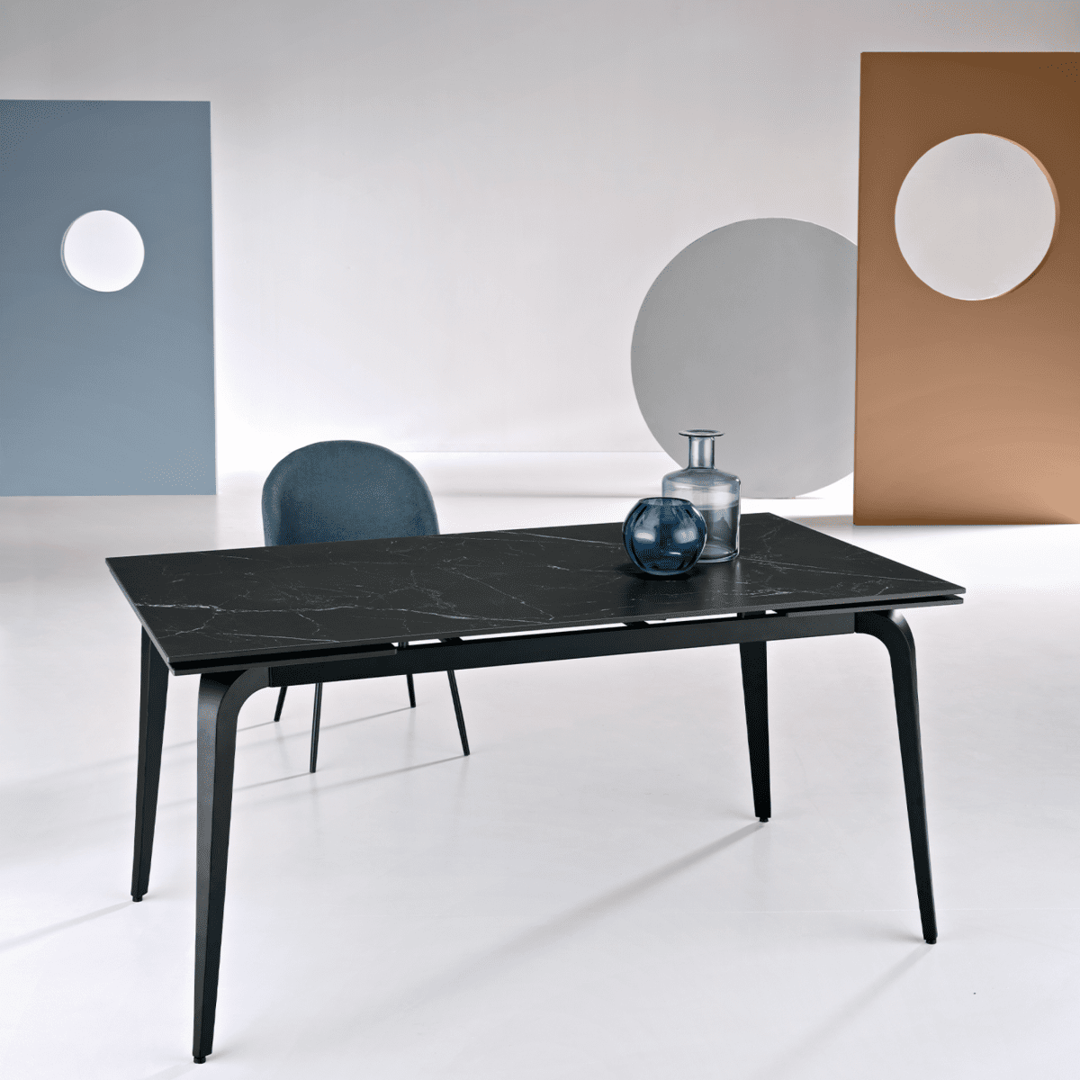 Tavolo allungabile "Gedy" effetto marmo e due allunghe cm 160/240x90 77h - MondoViro