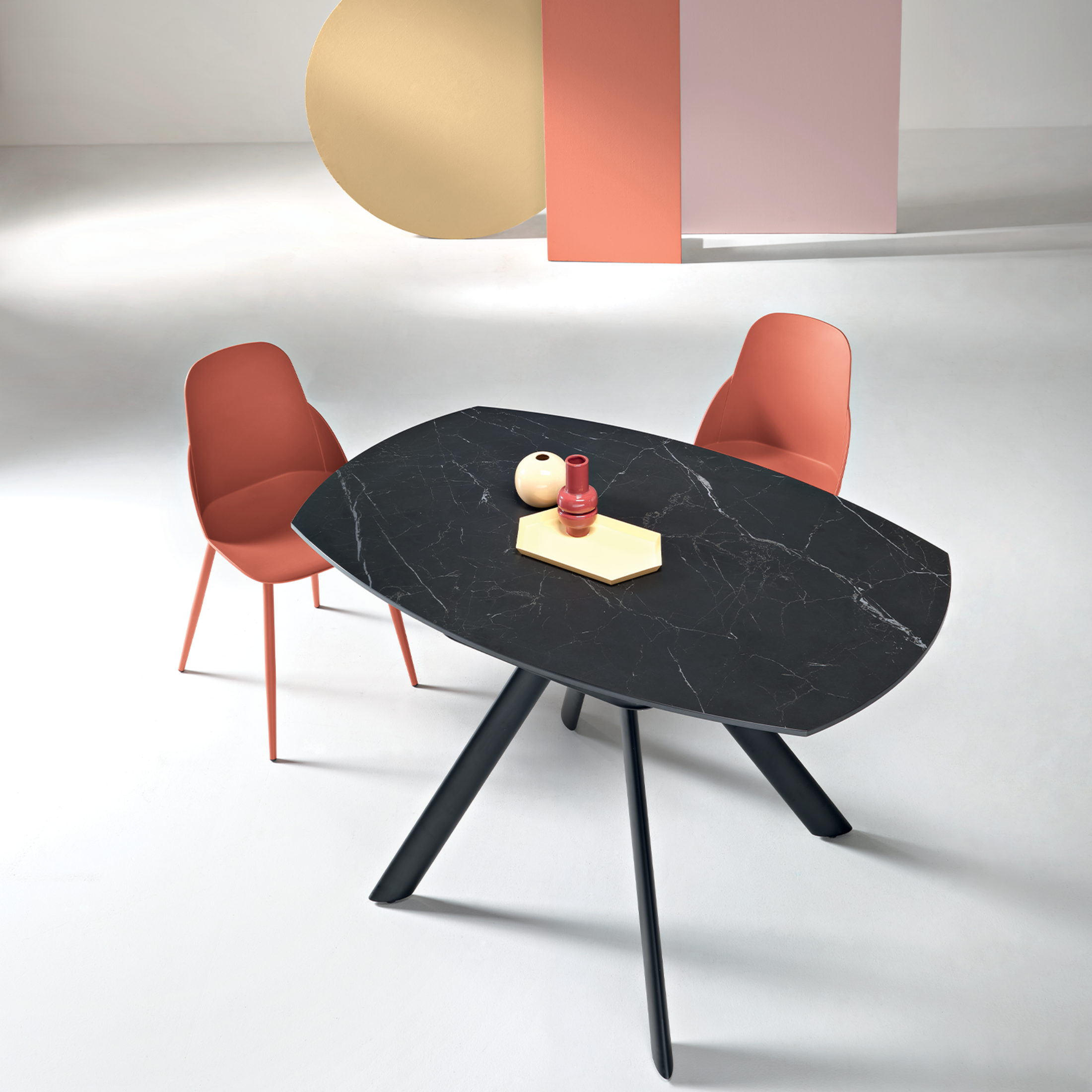 Tavolo allungabile "Lena" effetto marmo con piano girevole cm 135x87 78h