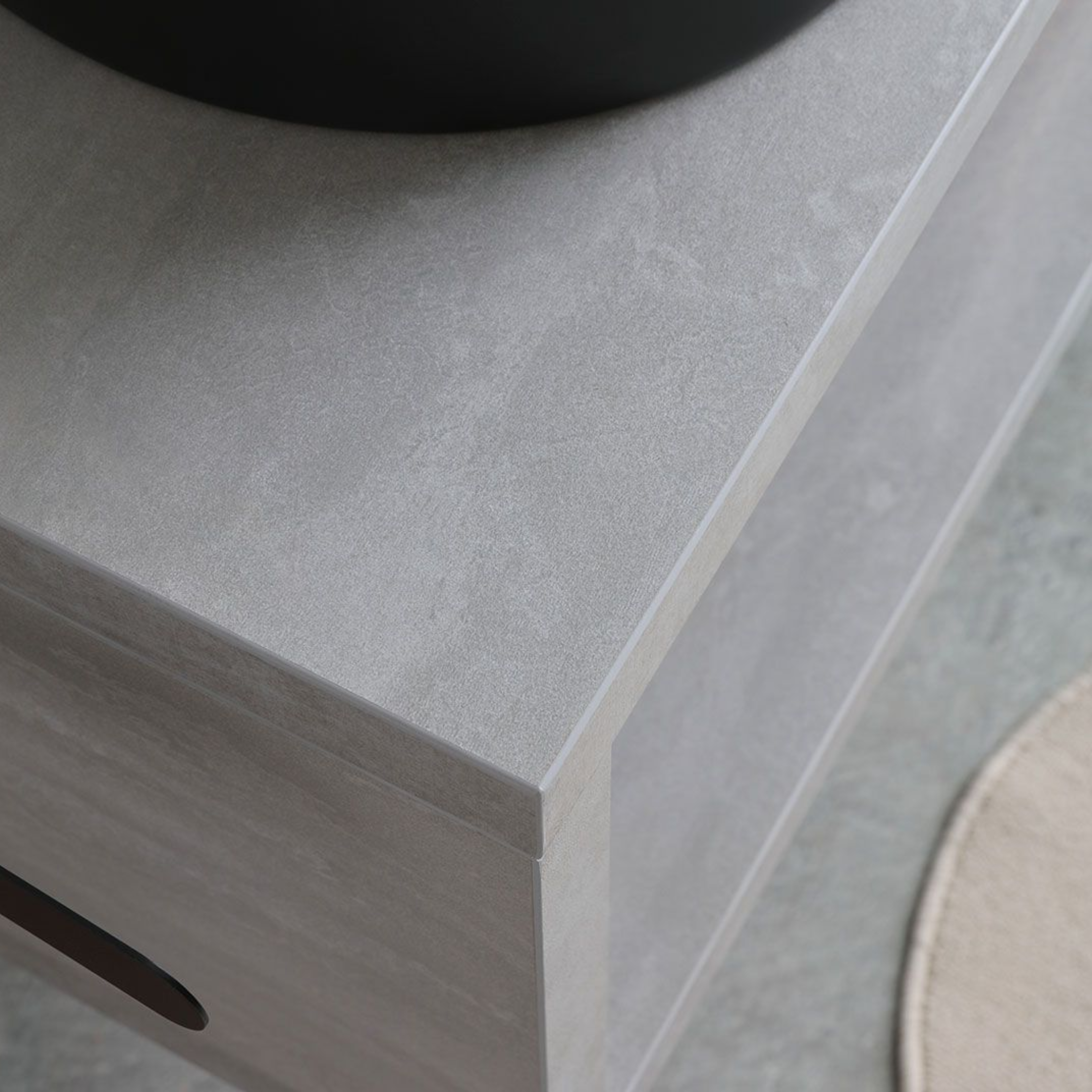 Mobile bagno sospeso grigio "Monaco" 80 cm con lavabo da appoggio nero opaco ovale e specchio tondo a led