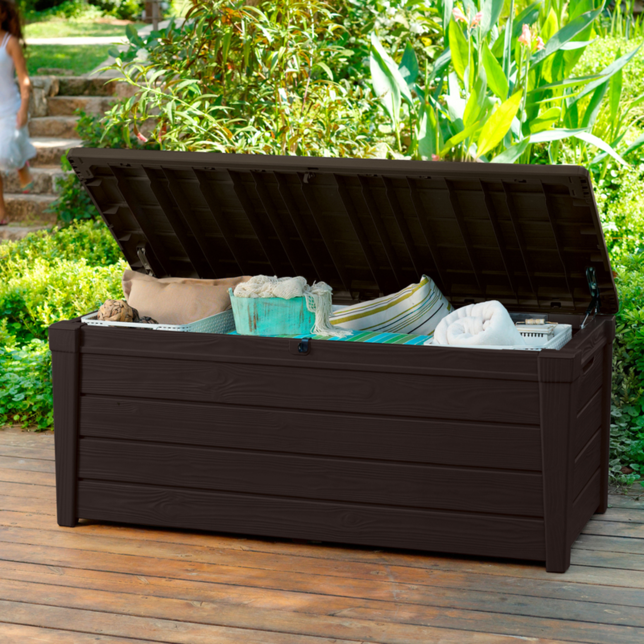 Baule capiente da esterno "Bright" in resina effetto legno cm 145x69,7 60,3h