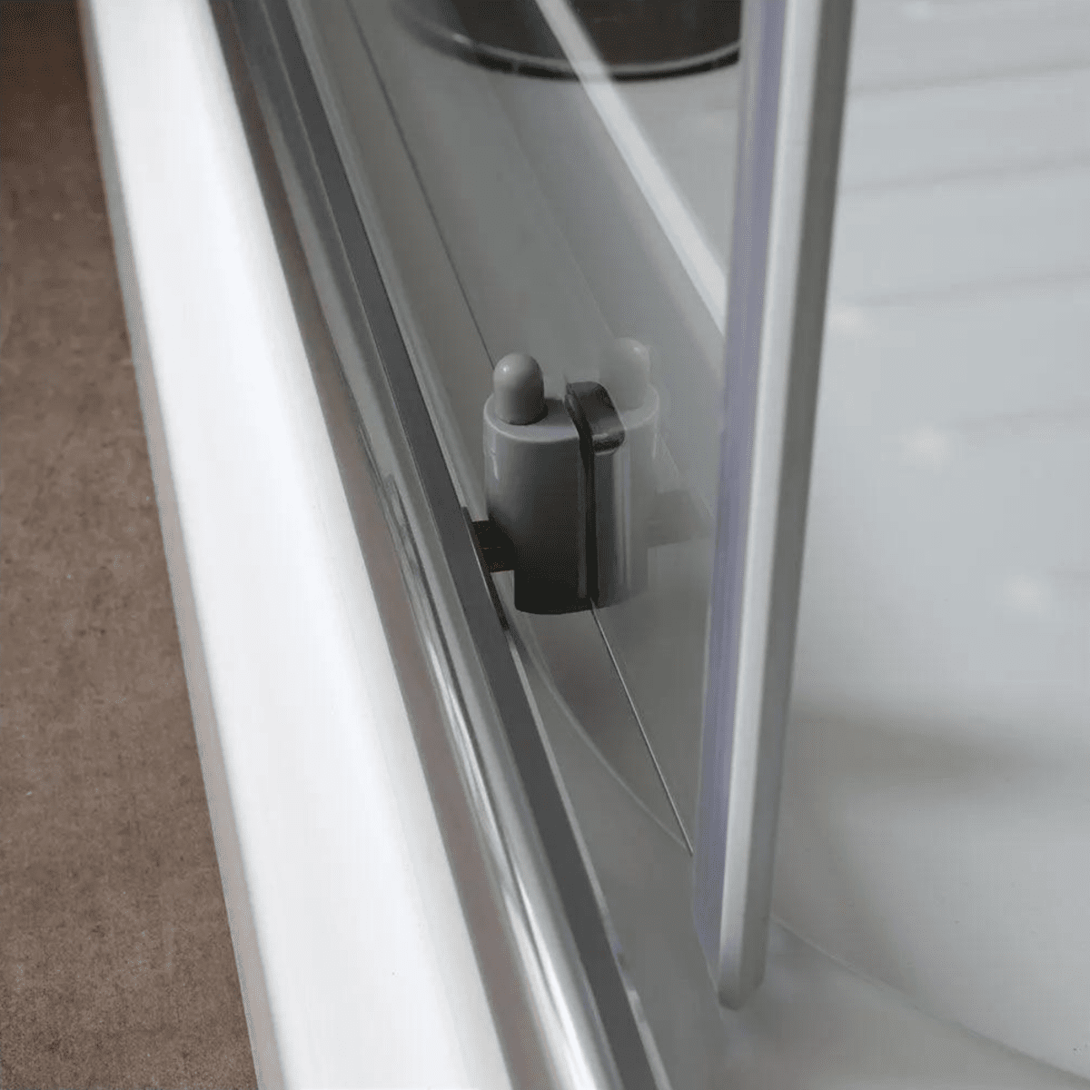 Box doccia angolare scorrevole "Lima" in cristallo e alluminio cromato h 185 cm - MondoViro