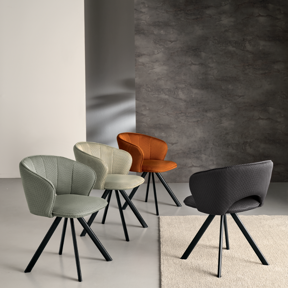 Set di sedie imbottite "Zeta" in tessuto con struttura in metallo cm 61x58 78h